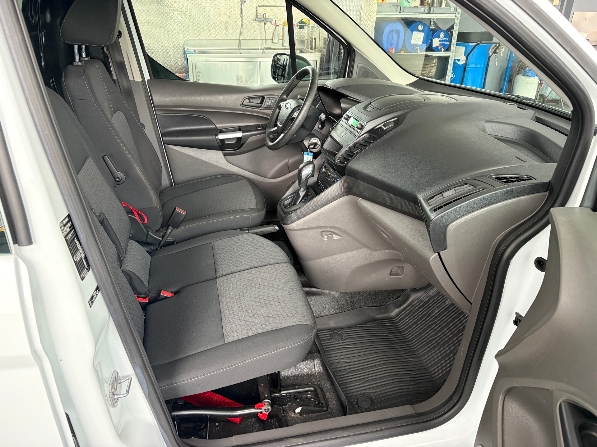 FORD Transit Connect Van 1.5 Eco Blue Ambiente A-image-8