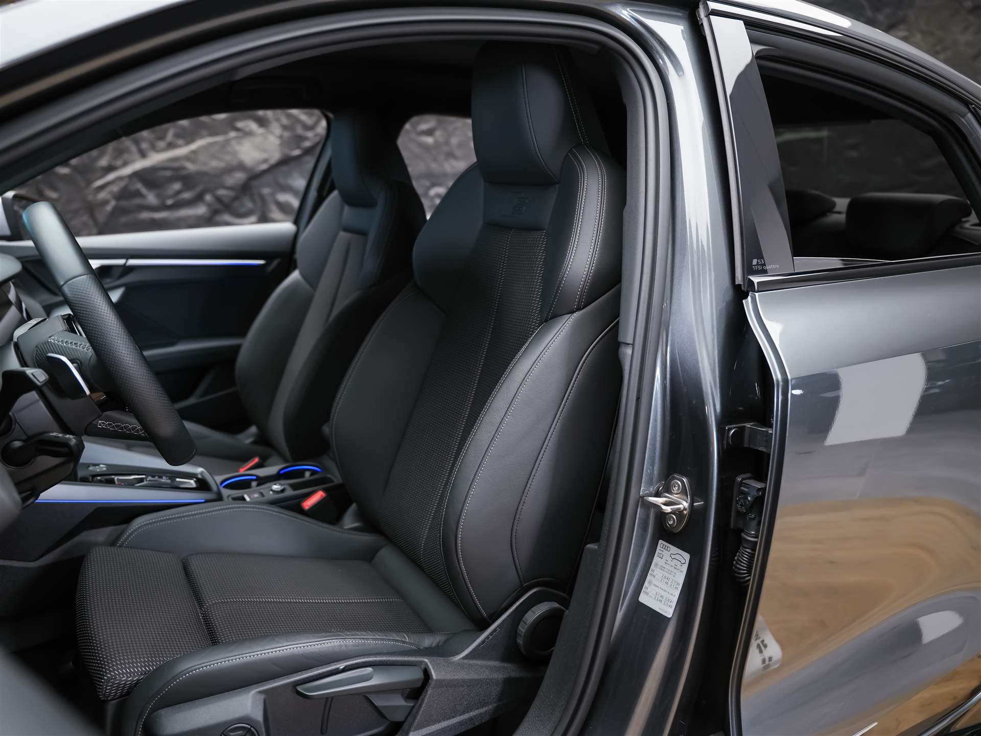 AUDI S3 Limousine TFSI quattro S-tronic *Werksgarantie*Facelift*Matrix-LED*Head-Up*-image-9