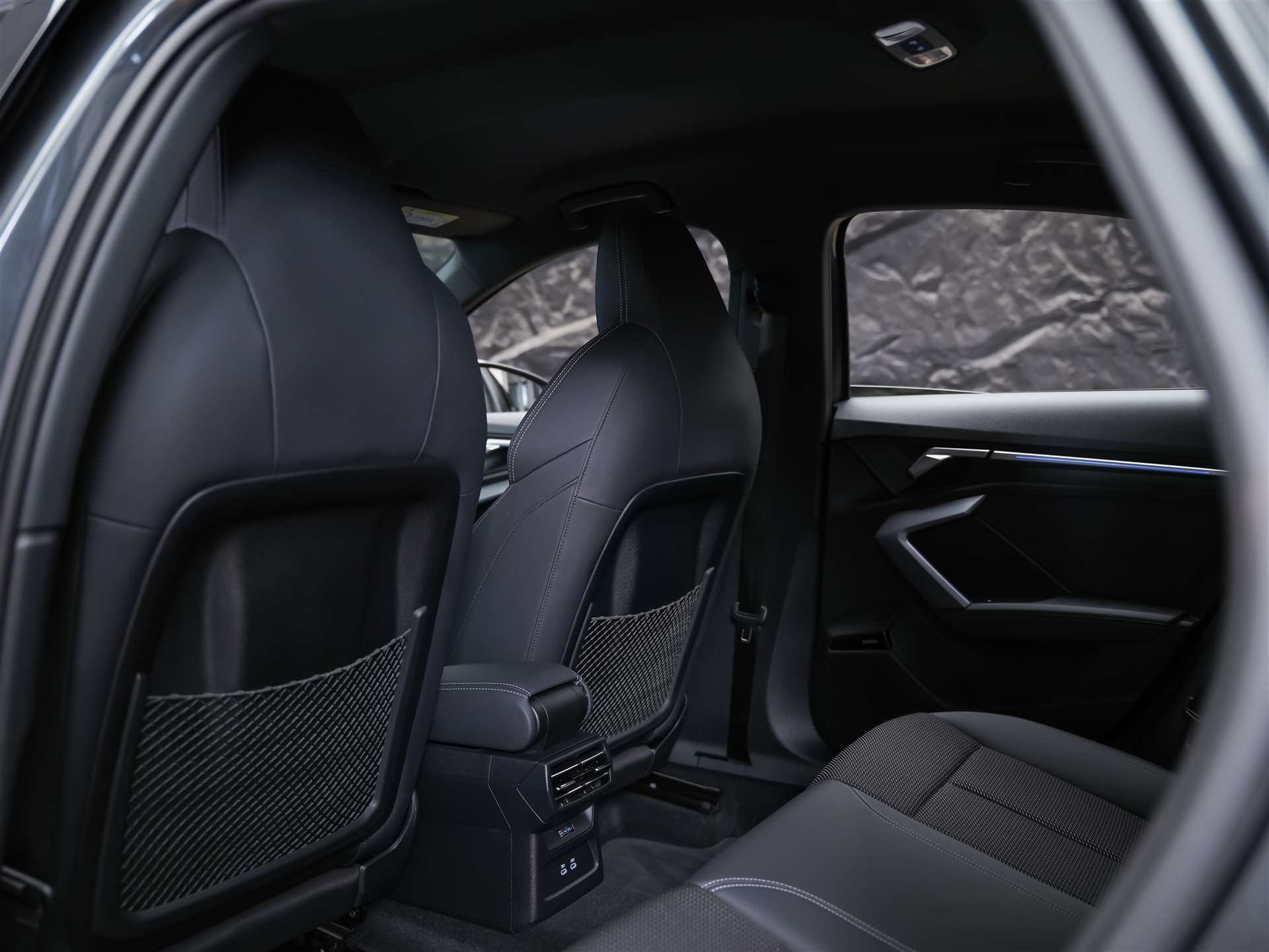 AUDI S3 Limousine TFSI quattro S-tronic *Werksgarantie*Facelift*Matrix-LED*Head-Up*-image-12