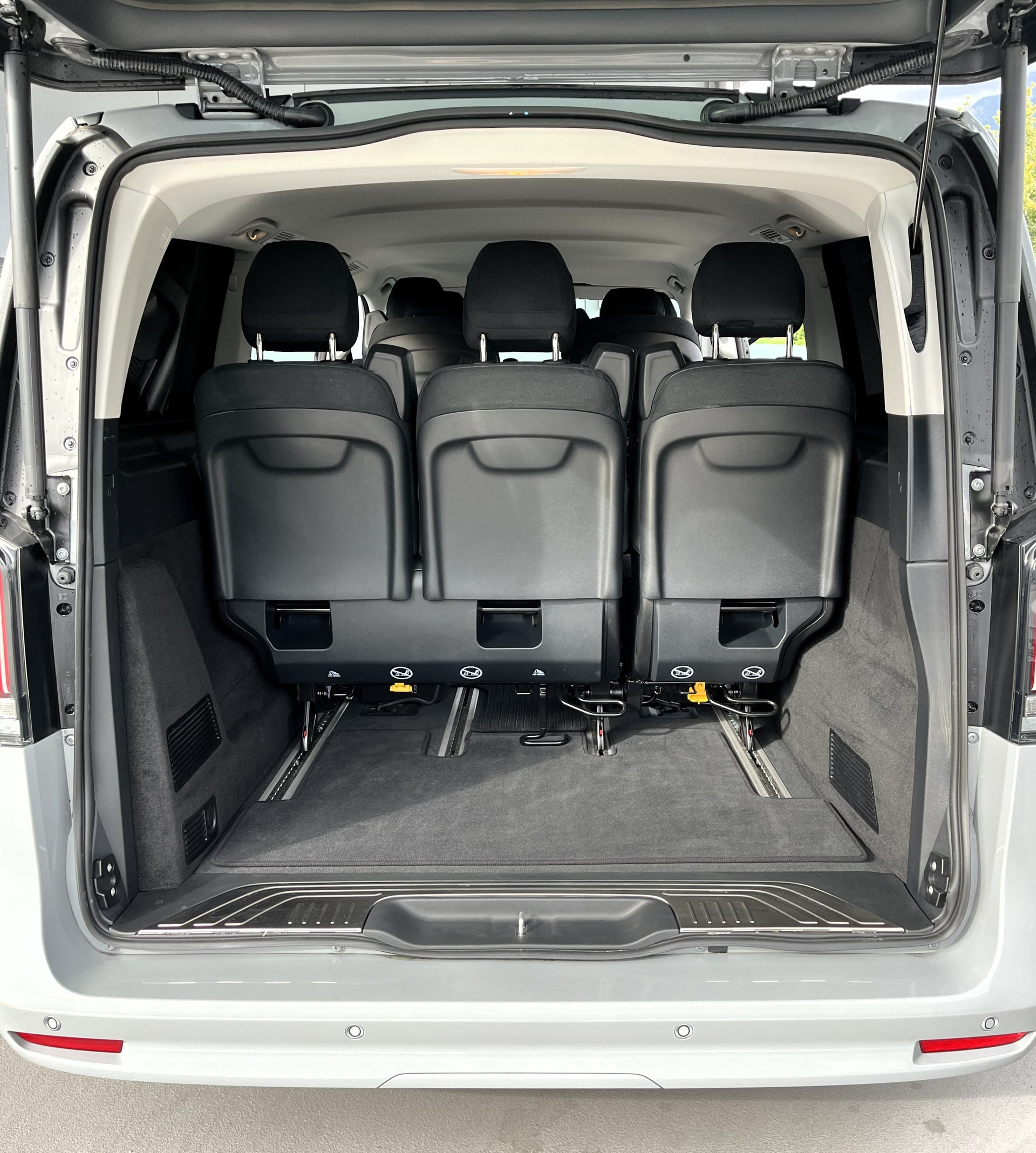 MERCEDES-BENZ V 250 d lang 4Matic Style 9G-Tronic-image-14