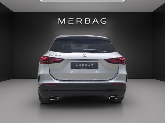 MERCEDES-BENZ GLA 200 Night Star 7G-D-image-4