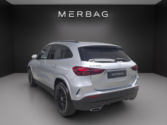 MERCEDES-BENZ GLA 200 Night Star 7G-D-image-3