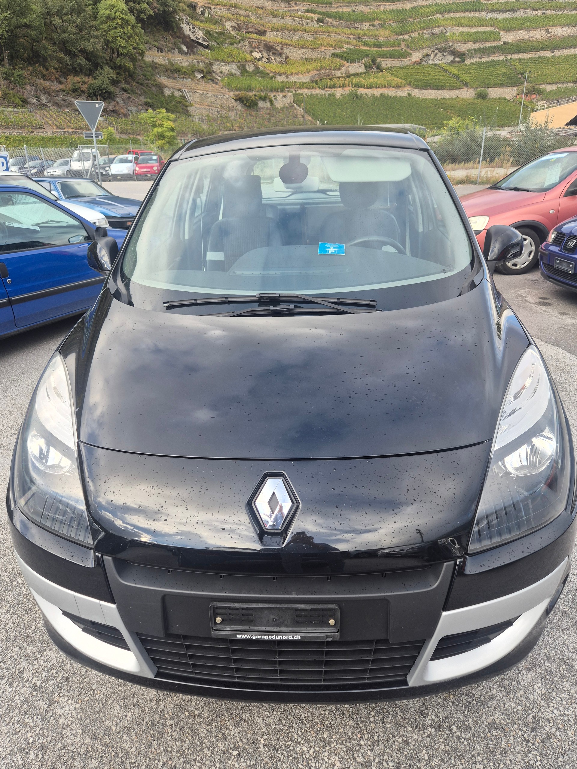 RENAULT Scénic 1.4 16V Turbo Bose-image-12