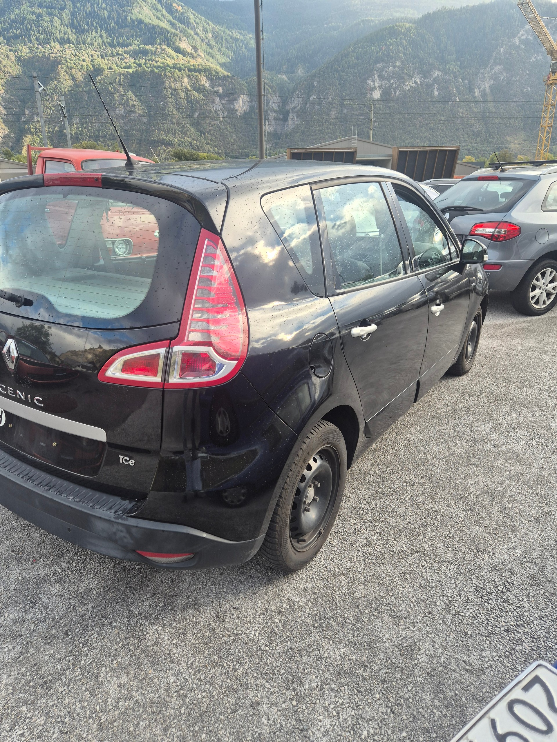 RENAULT Scénic 1.4 16V Turbo Bose-image-5
