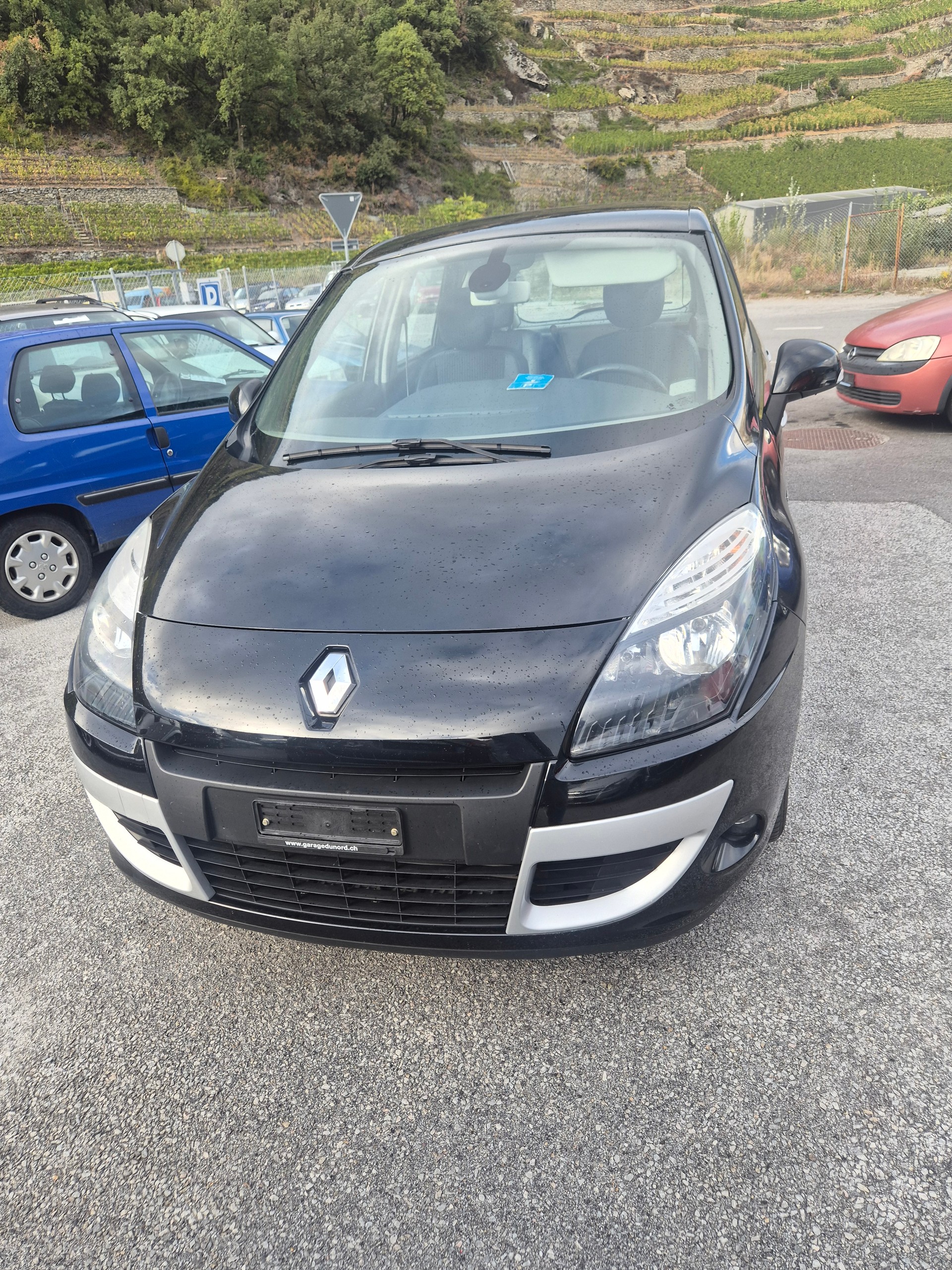RENAULT Scénic 1.4 16V Turbo Bose-image-0