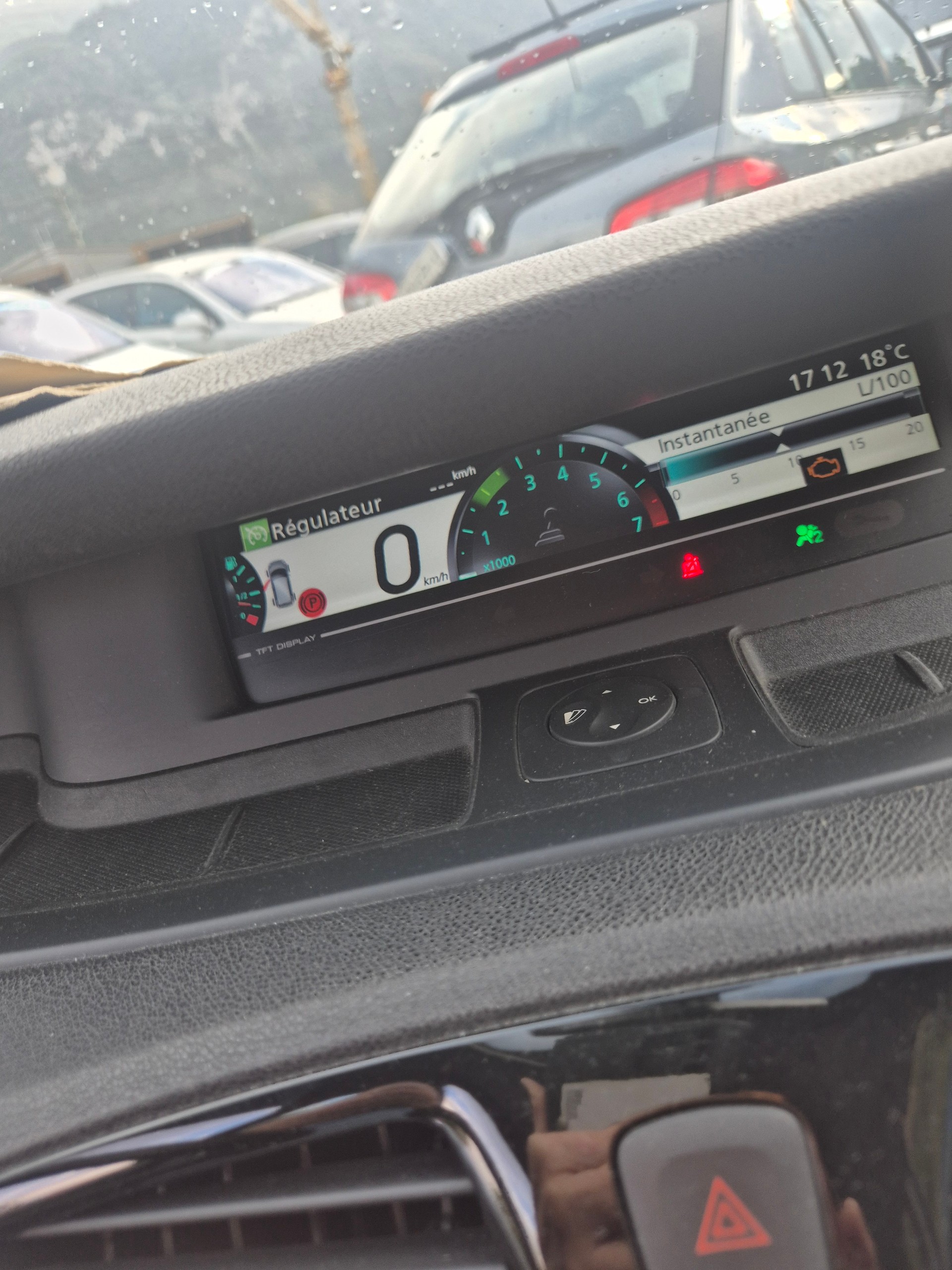 RENAULT Scénic 1.4 16V Turbo Bose-image-11