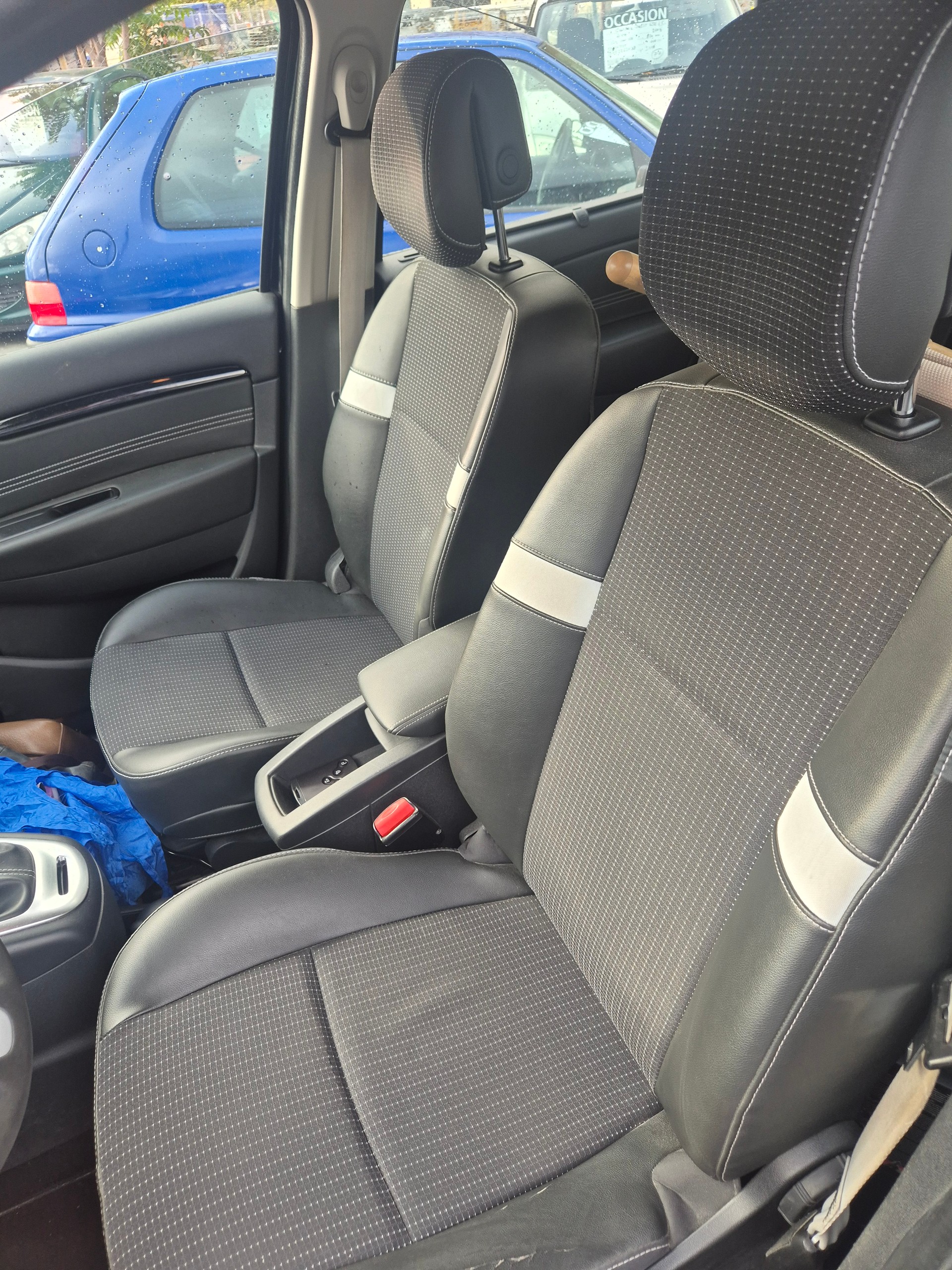 RENAULT Scénic 1.4 16V Turbo Bose-image-8