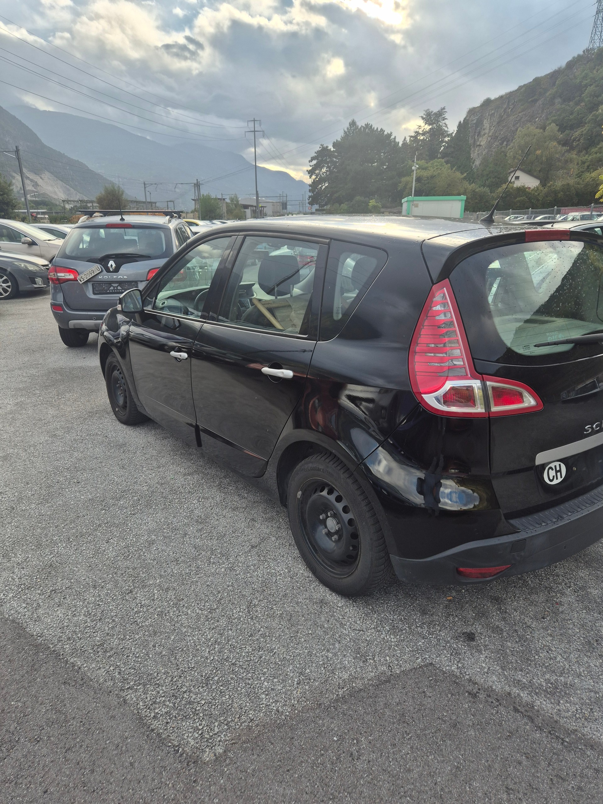 RENAULT Scénic 1.4 16V Turbo Bose-image-3
