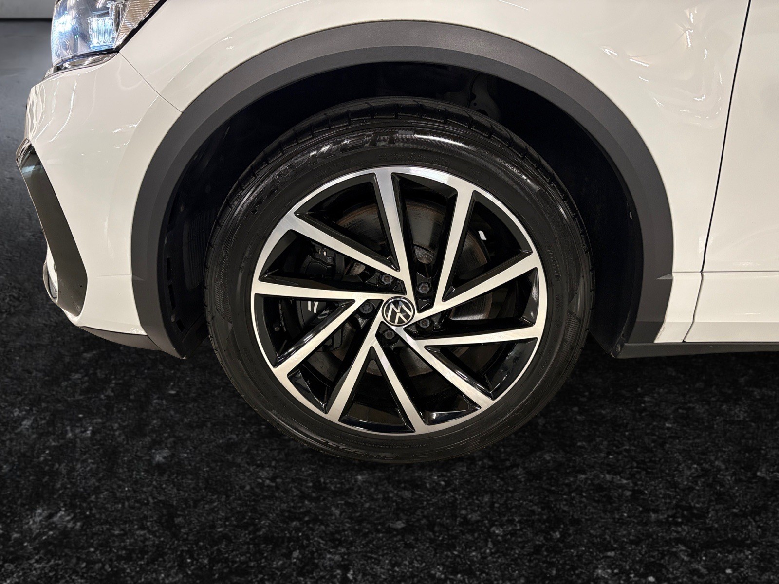VW T-Roc 2.0 TSI R DSG 4Motion/BeatsAudio / Caméra de recul / App-Connect / Roues Hiver 17" incluses-image-15