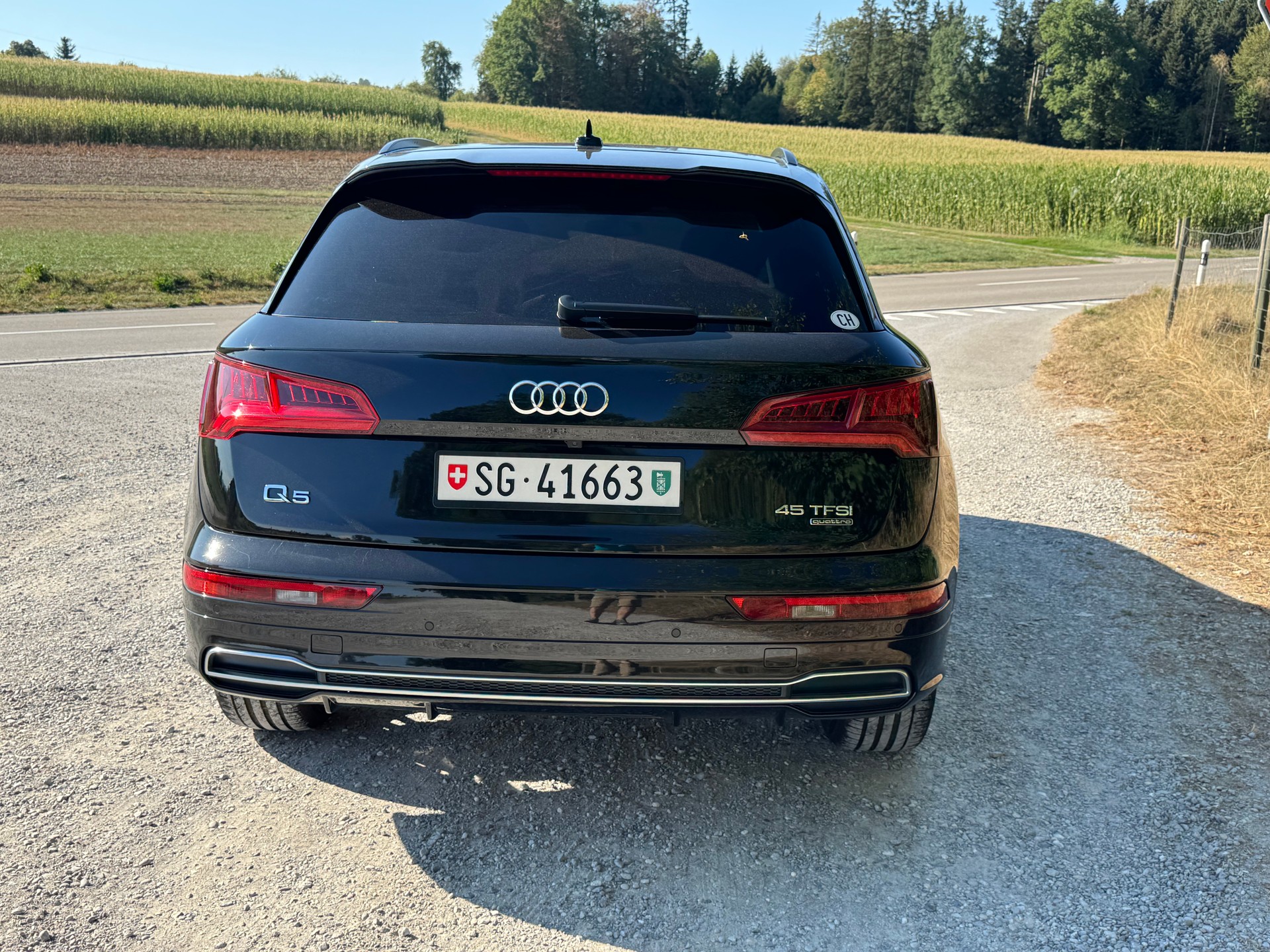 AUDI 2.0 45 TFSI Sport qu. S-Tronic S-Line-image-1
