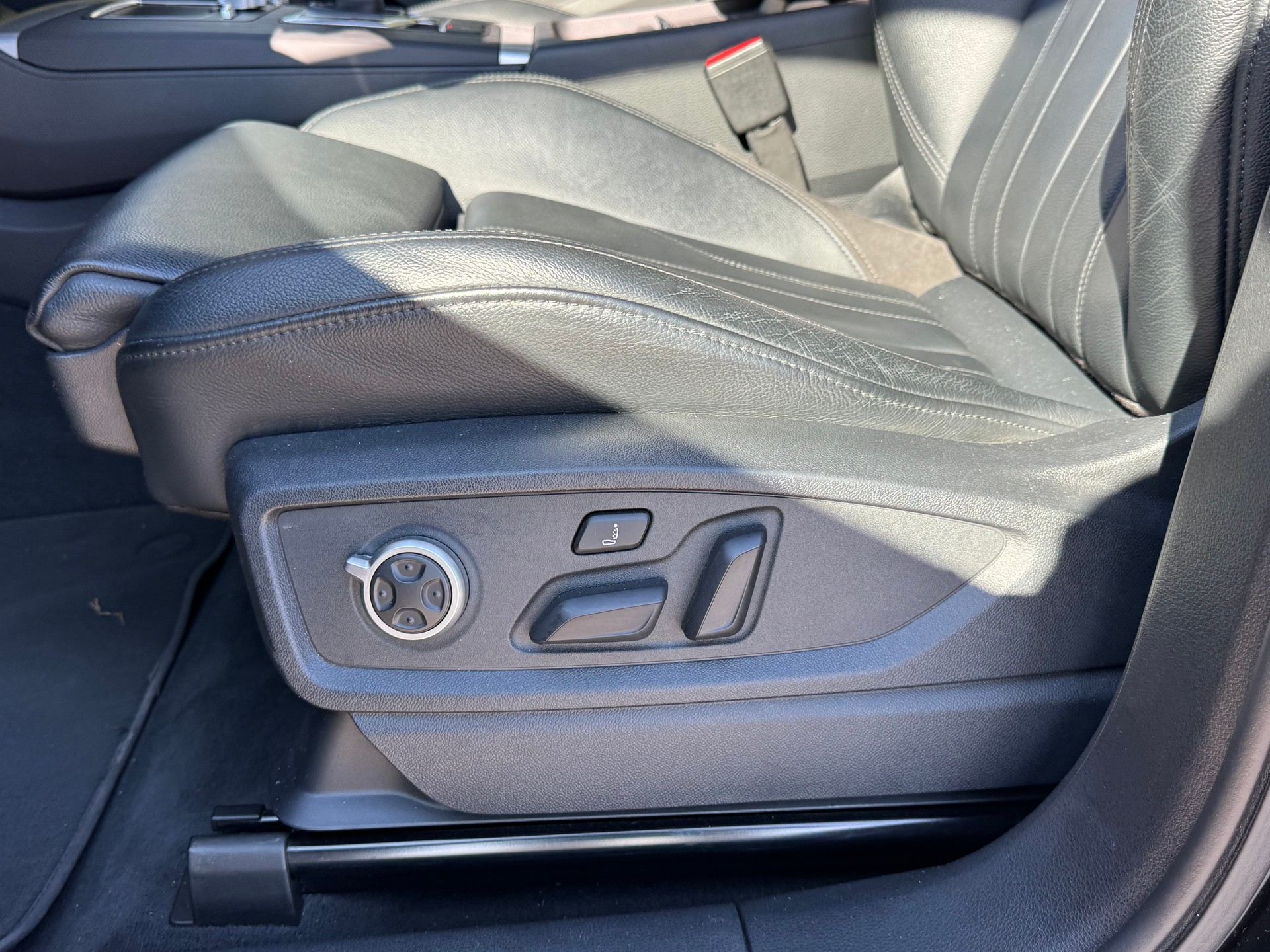 AUDI 2.0 45 TFSI Sport qu. S-Tronic S-Line-image-3