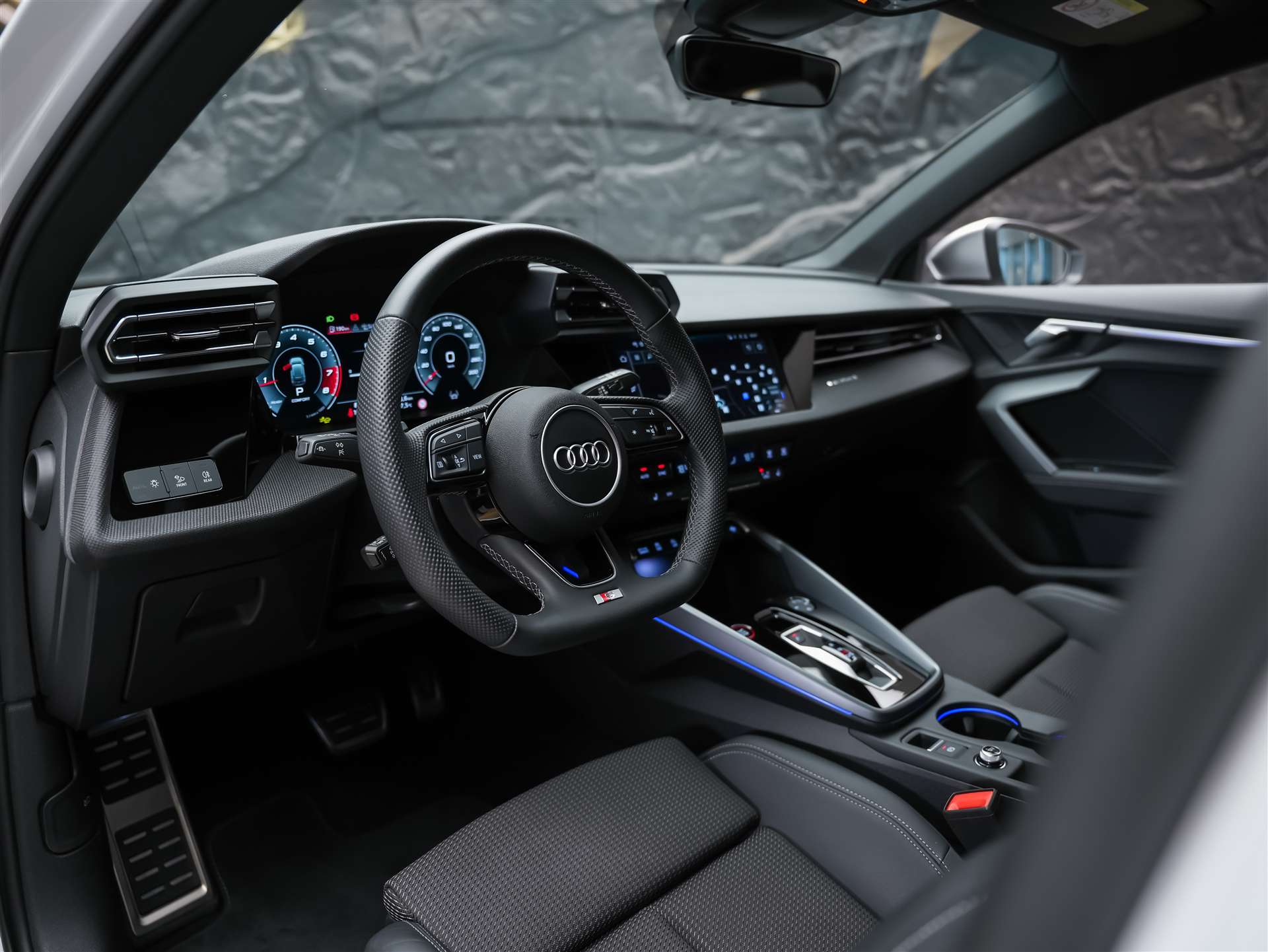 AUDI S3 Sportback TFSI quattro S-tronic *Facelift*El. Sitze*Kamera*-image-7