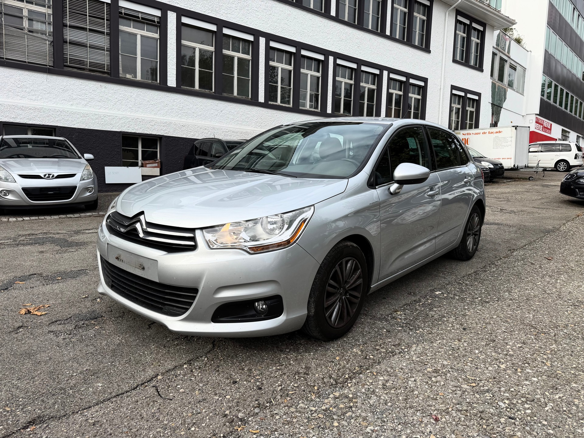 CITROEN C4 Berline 1.6 HDi Swiss Style-image-0