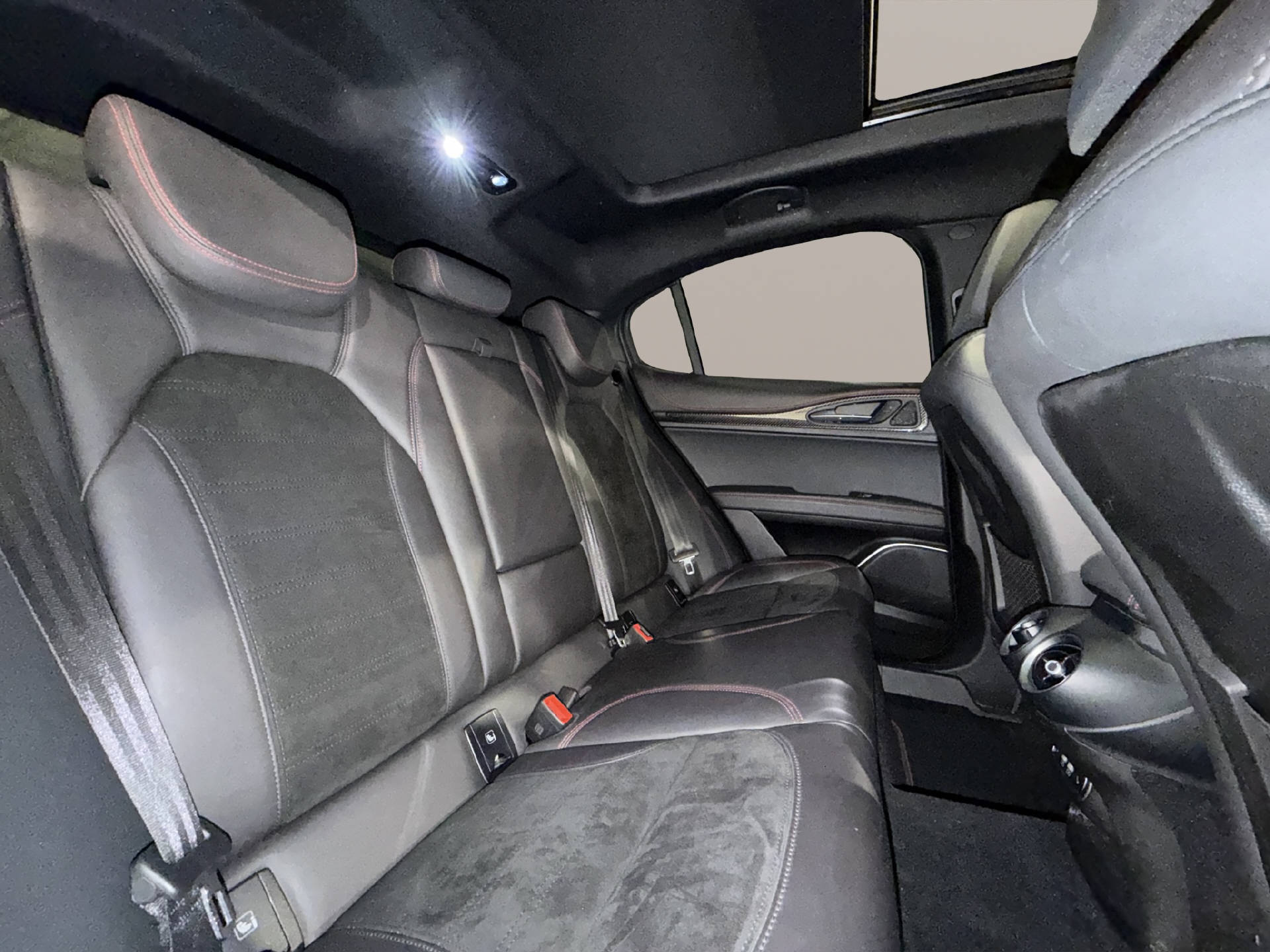 ALFA ROMEO Stelvio 2.9 V6 Biturbo Q4 Quadrifoglio-image-16