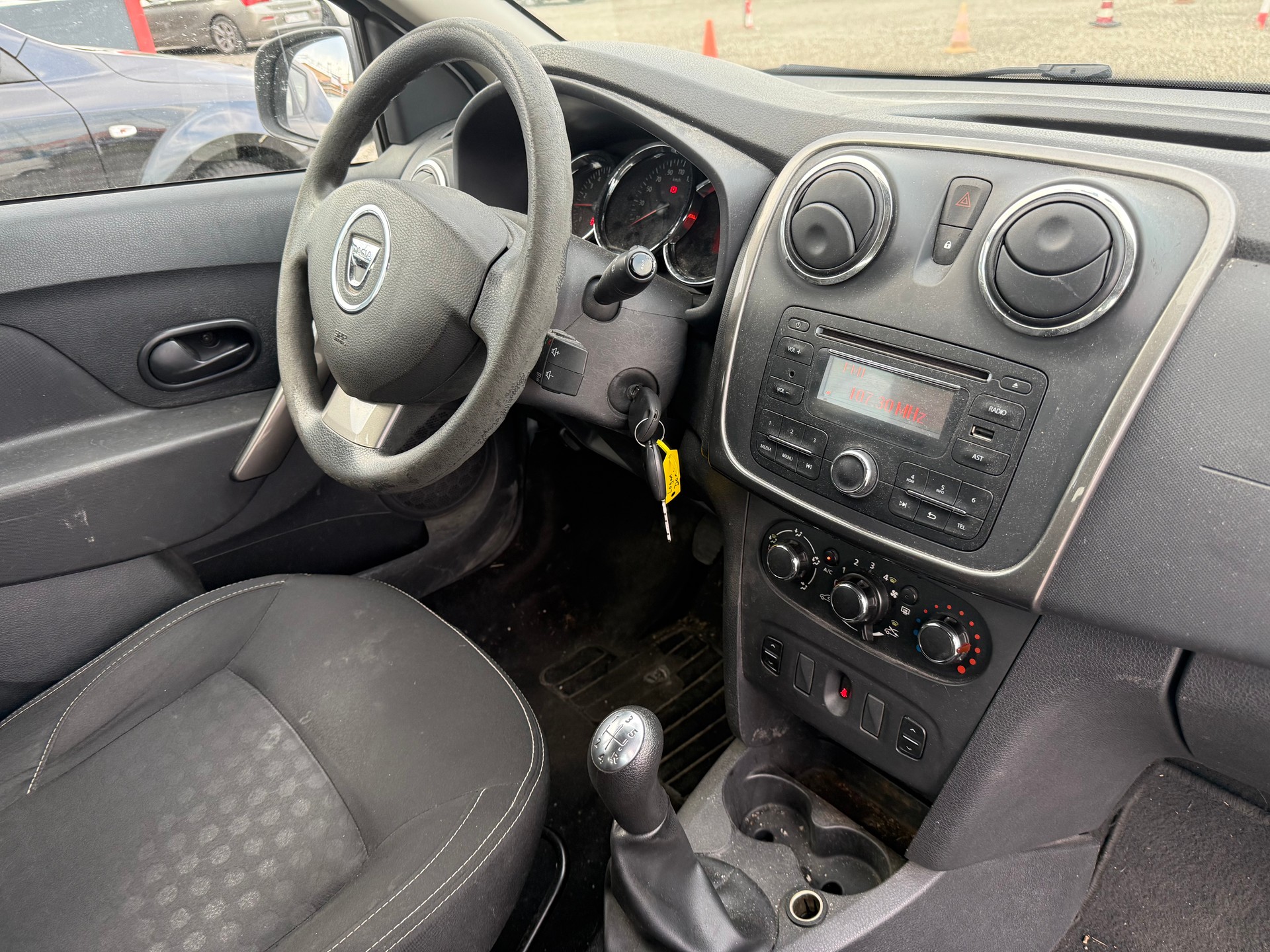 DACIA Logan MCV 0.9 Lauréate-image-11