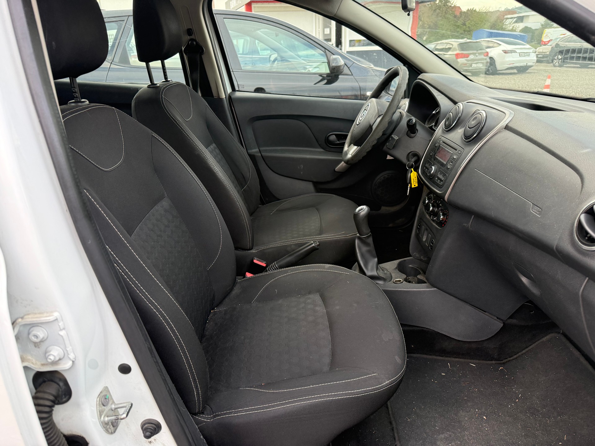 DACIA Logan MCV 0.9 Lauréate-image-12