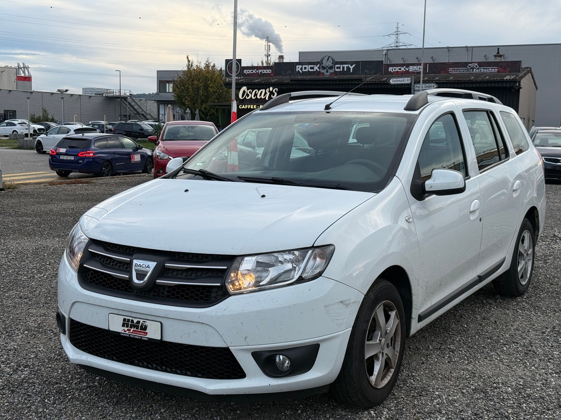 DACIA Logan MCV 0.9 Lauréate-image-2