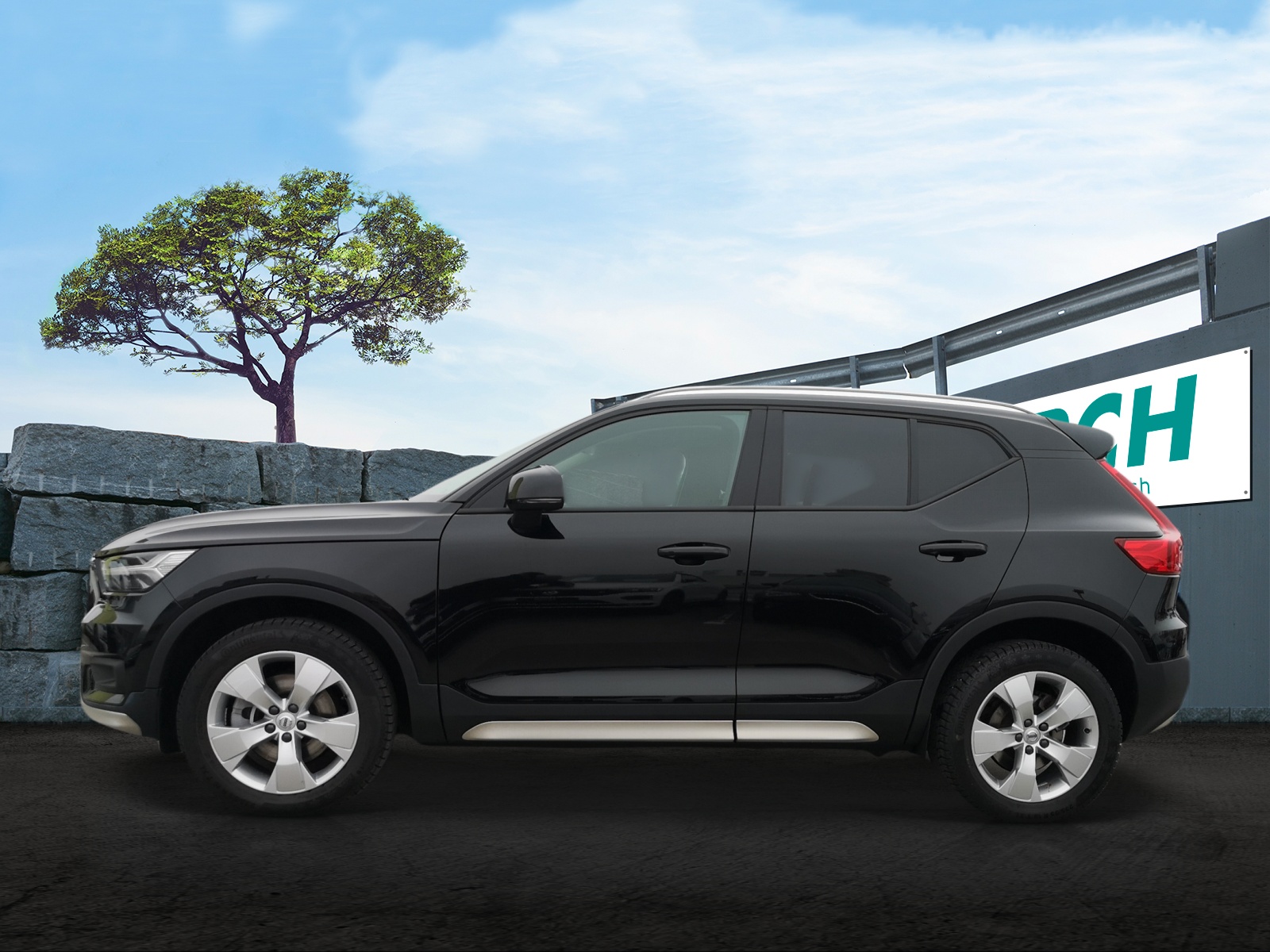 VOLVO XC40 B4 Benzin Mild Hybrid AWD Momentum Geartronic-image-2