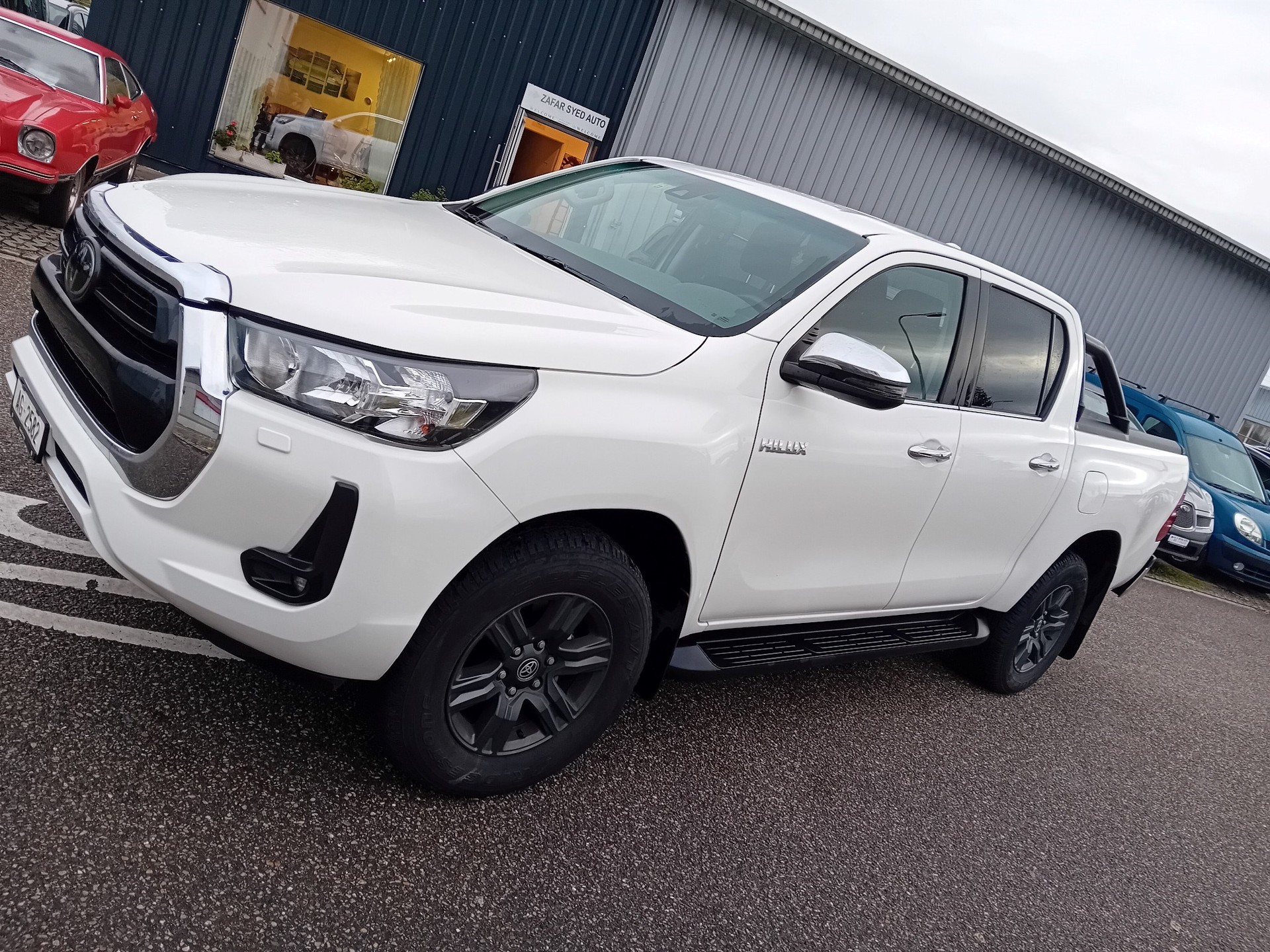 TOYOTA Hilux 2.8D-4D Style Double Cab 4x4 A-image-0