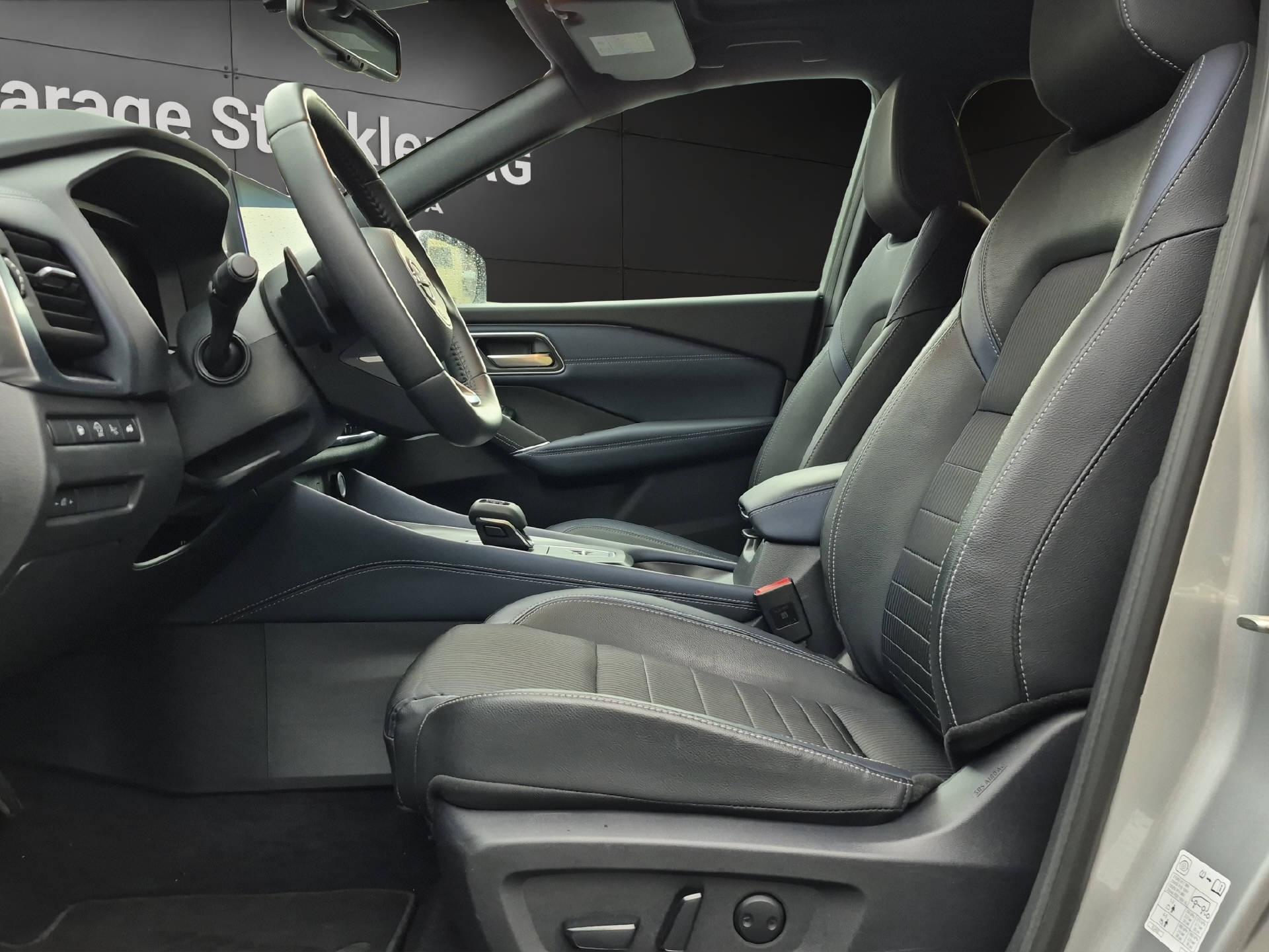 NISSAN Qashqai 1.3 DIG-T Tekna-image-9