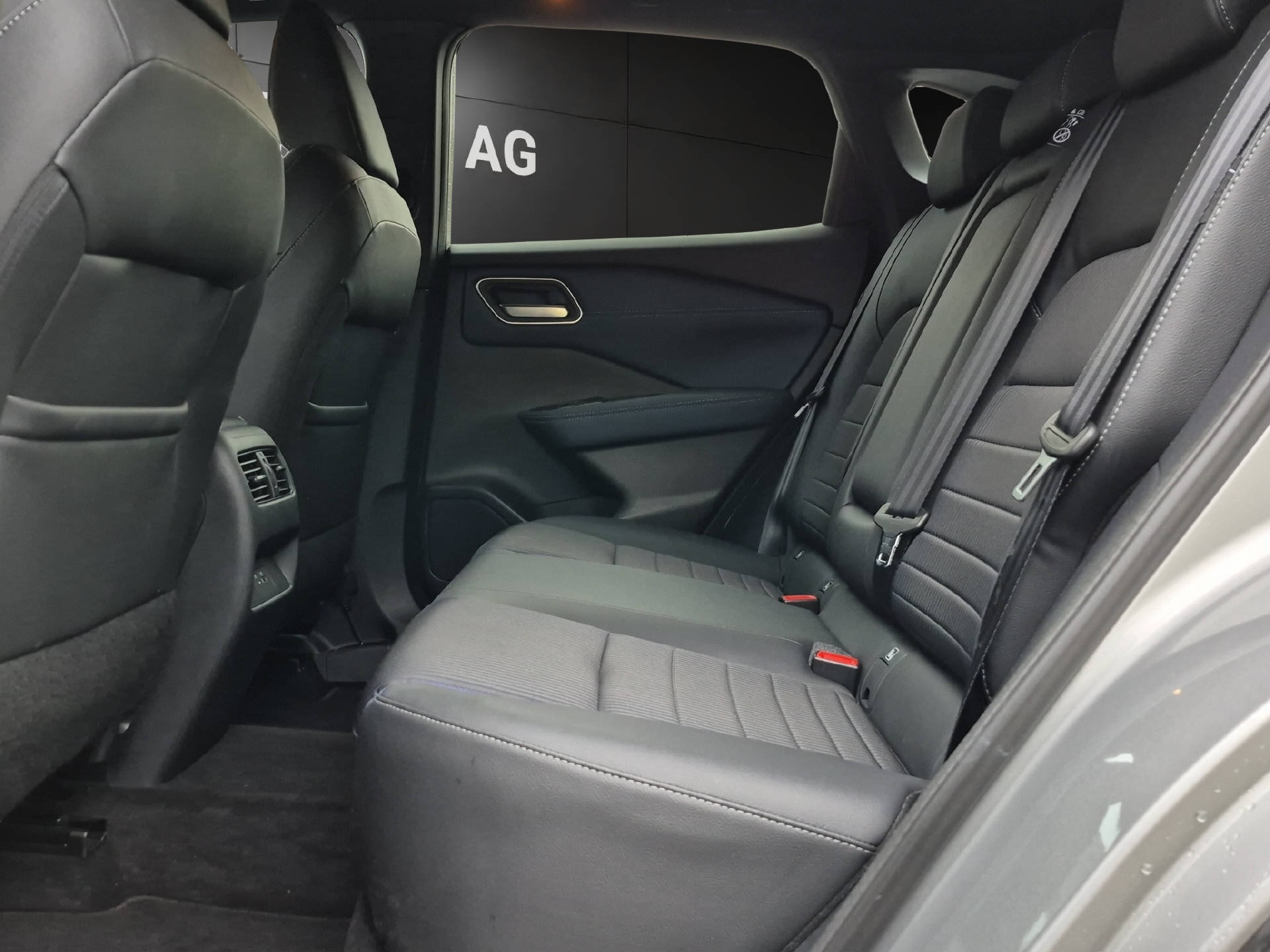 NISSAN Qashqai 1.3 DIG-T Tekna-image-11