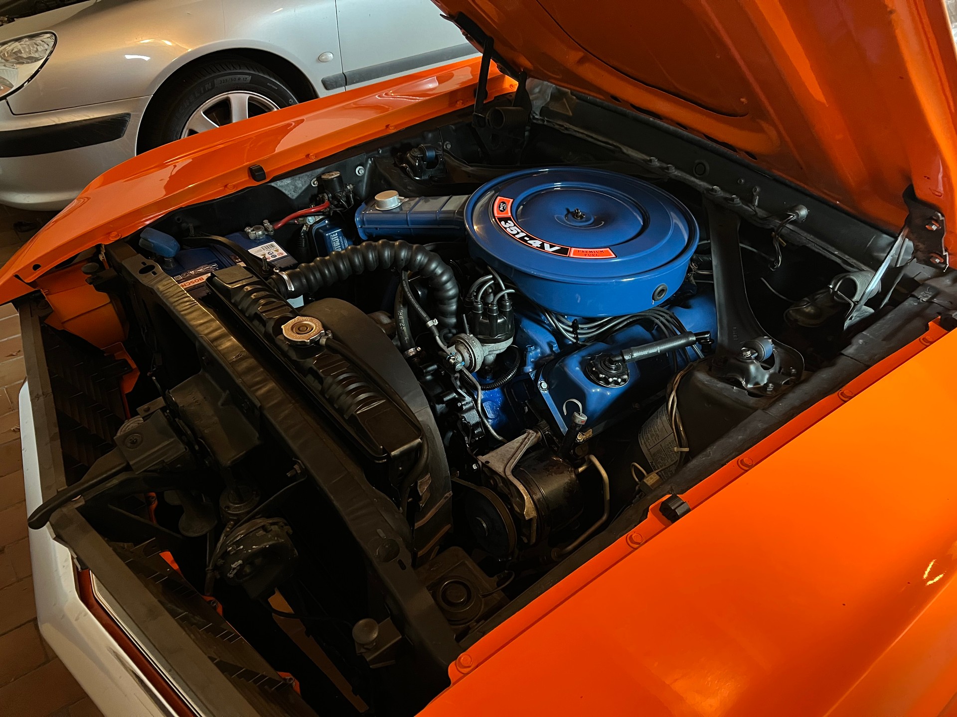 FORD MUSTANG V8-image-11