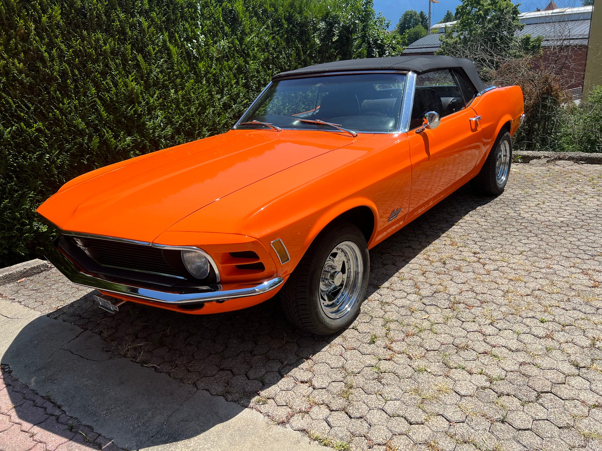 FORD MUSTANG V8