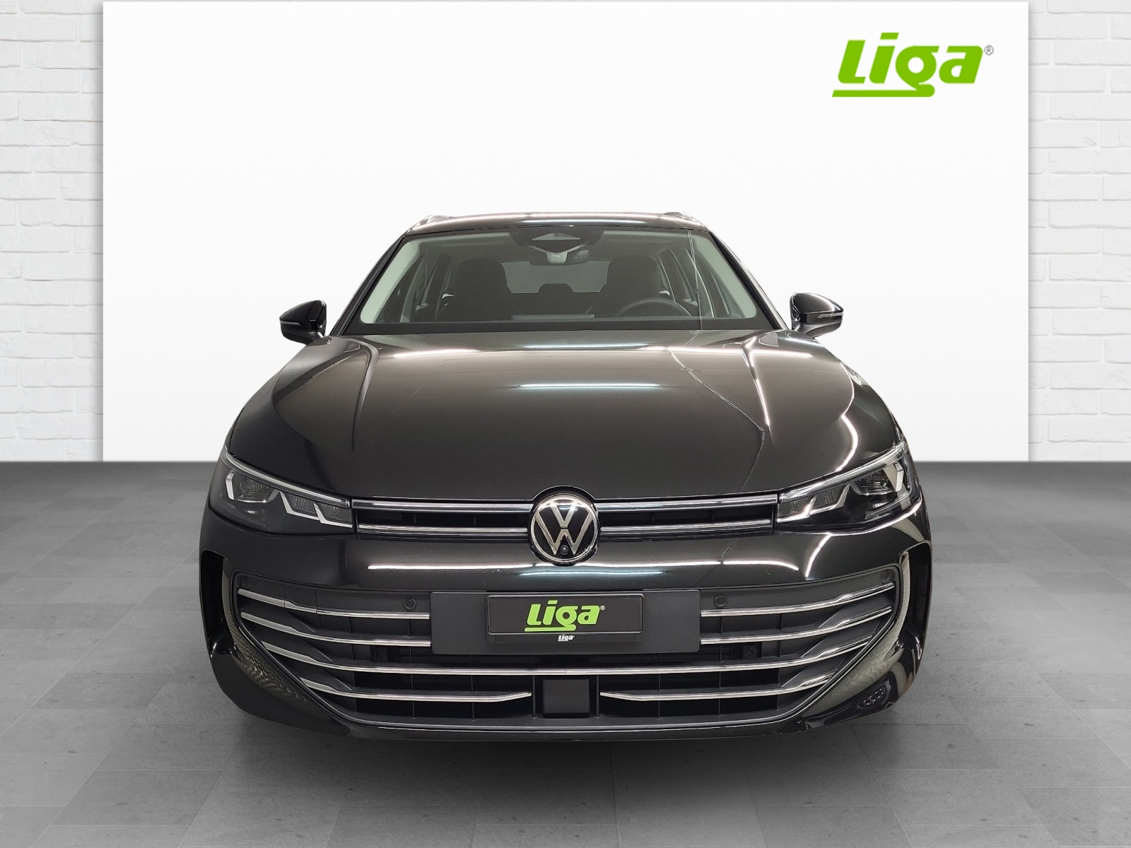 VW Passat Variant 2.0 TDI Business DSG-image-2