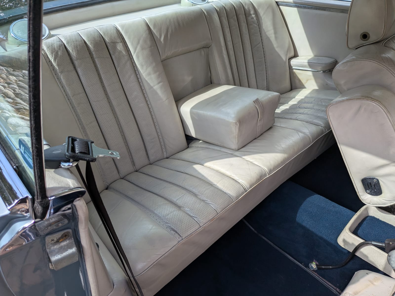 MERCEDES-BENZ SE-image-5