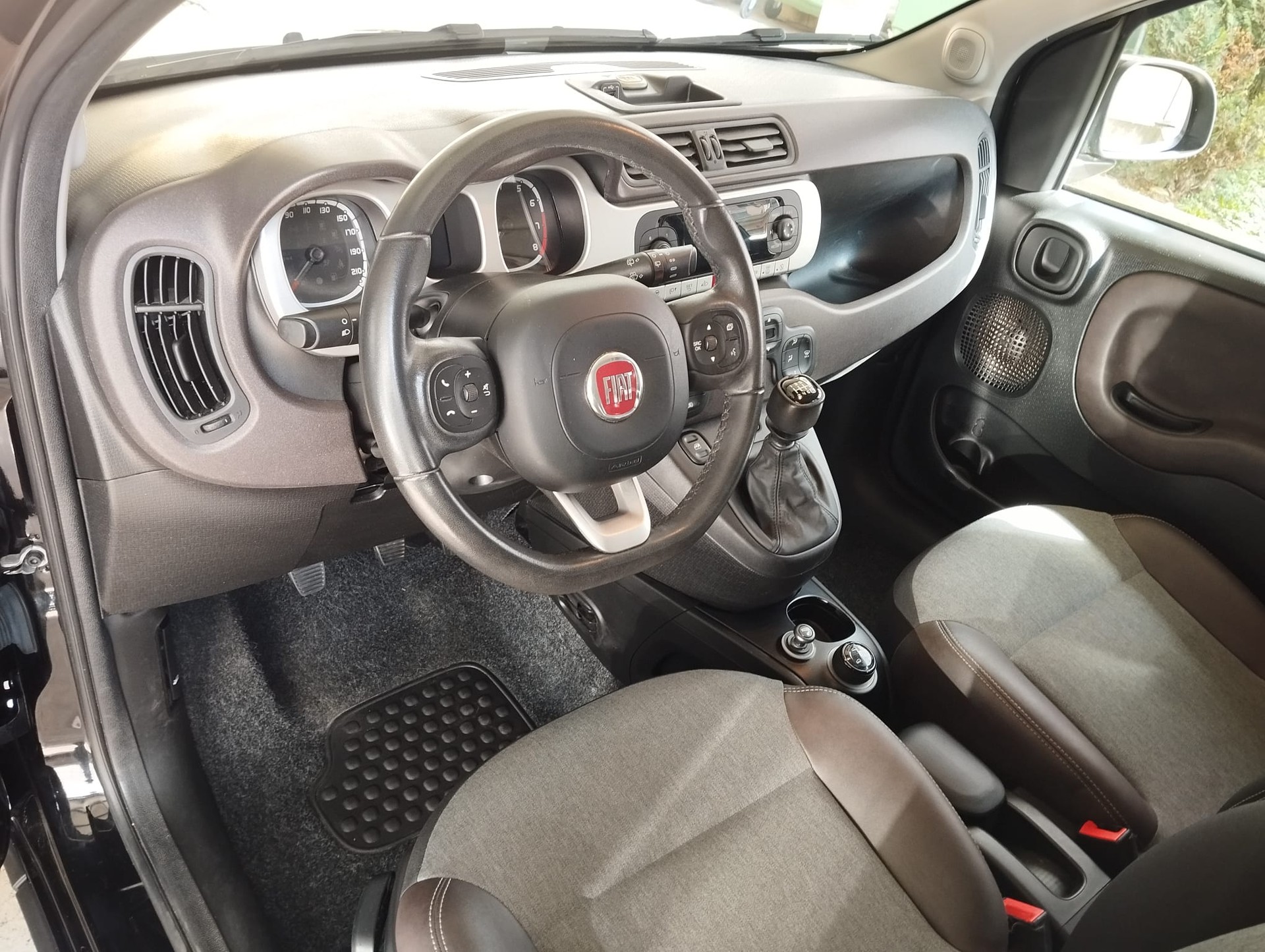 FIAT Panda 0.9 Twinair Turbo Cross 4x4-image-4