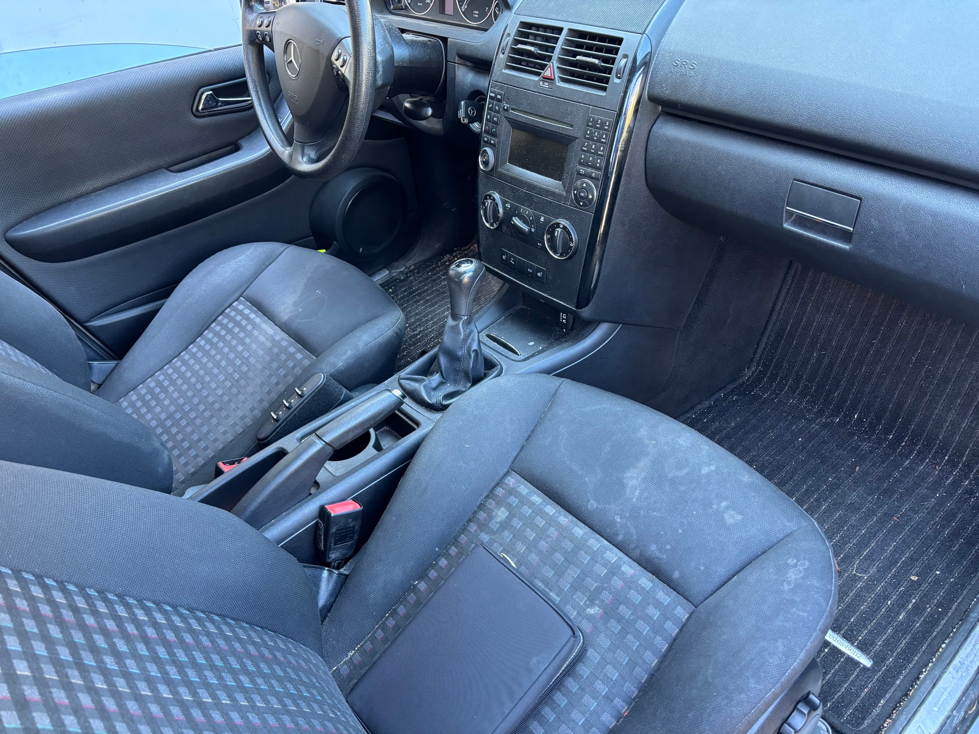 MERCEDES-BENZ A 170-image-8