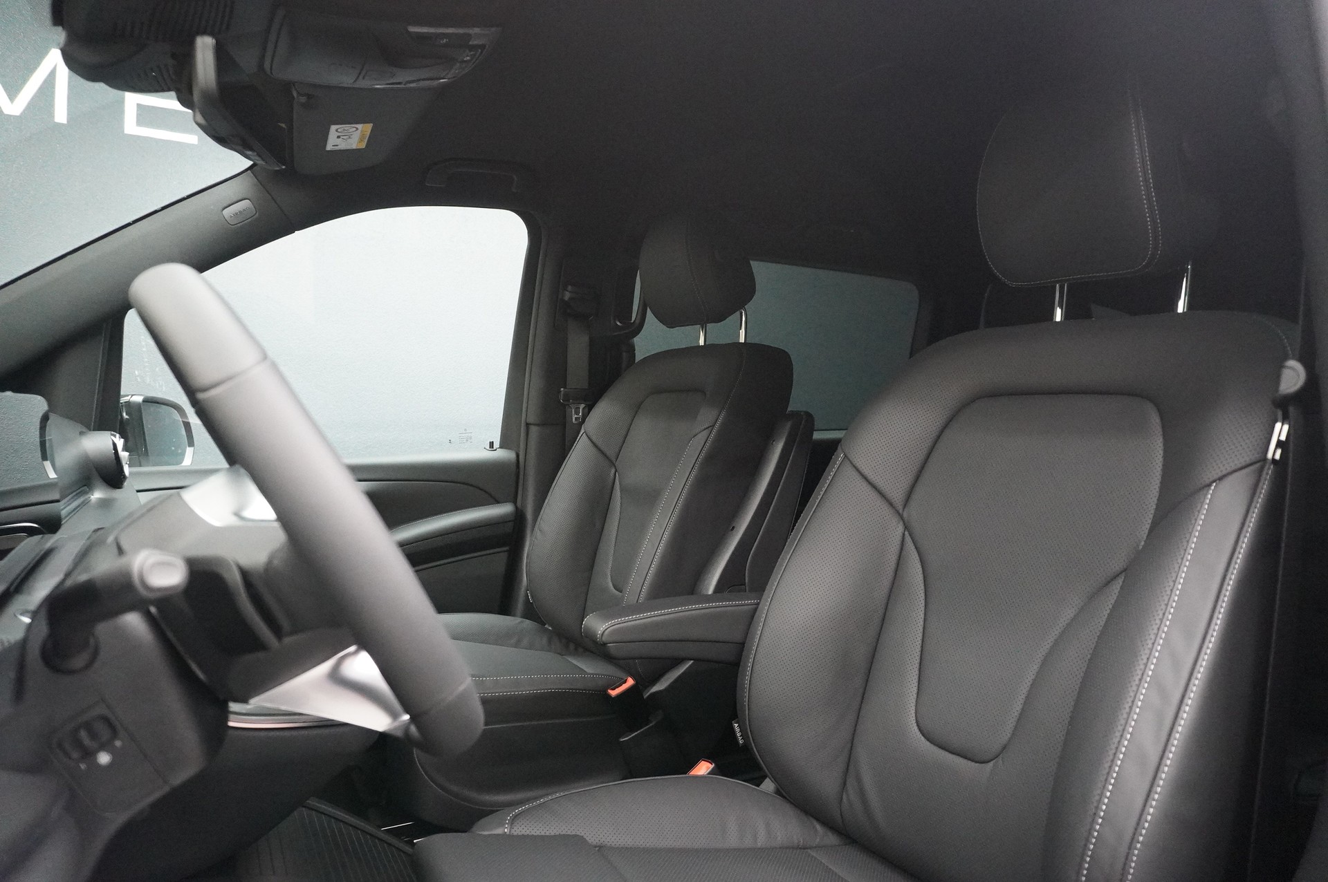 MERCEDES-BENZ V 300 d Exclusive L 4M-image-4