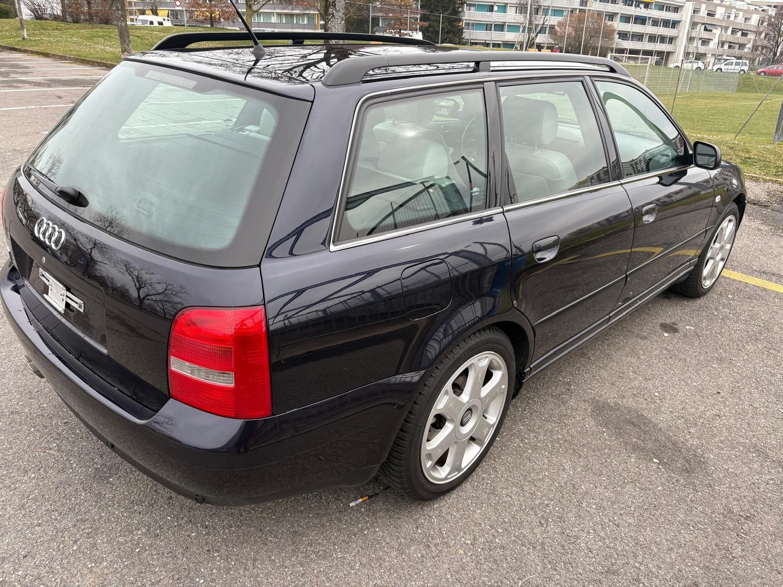 AUDI S4 Avant Quatro 2.7 V6 Bi- Turbo-image-1