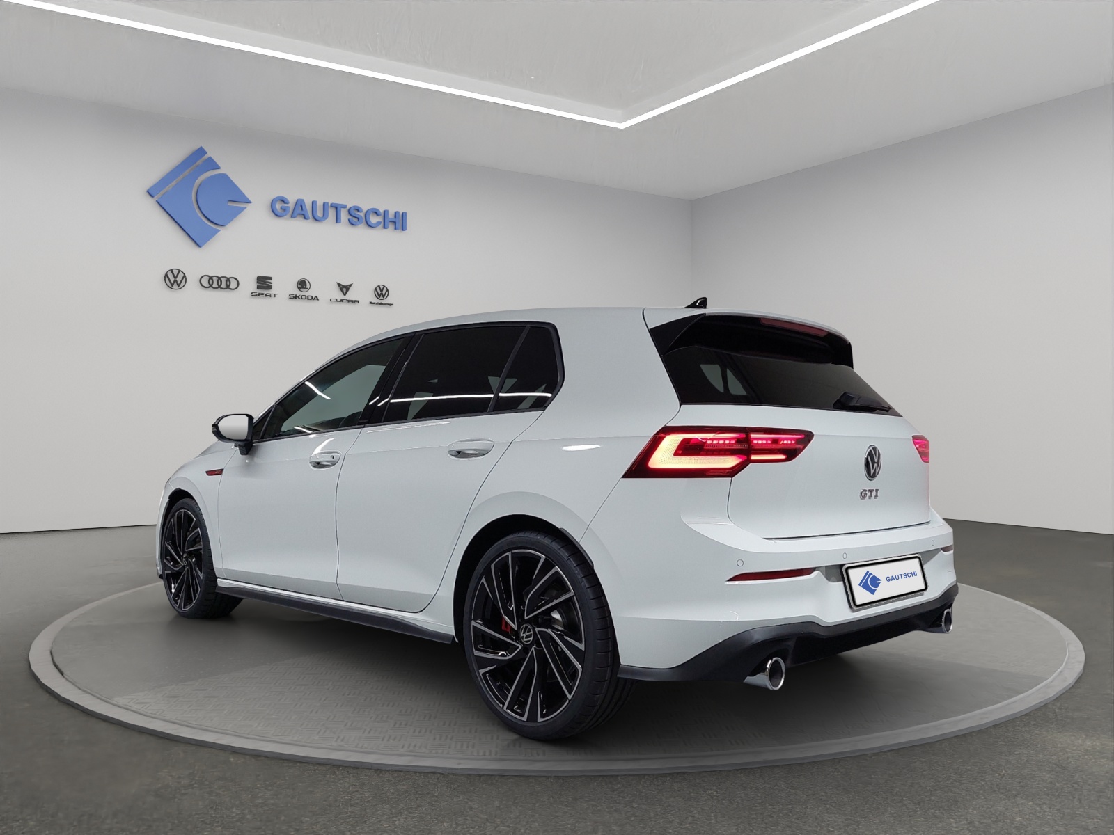 VW Golf 2.0 TSI GTI DSG-image-2