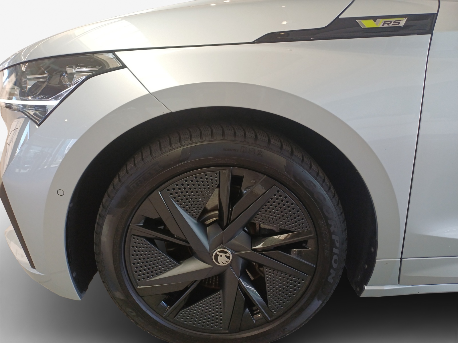 SKODA Enyaq Coupé RS iV 80 4x4-image-14