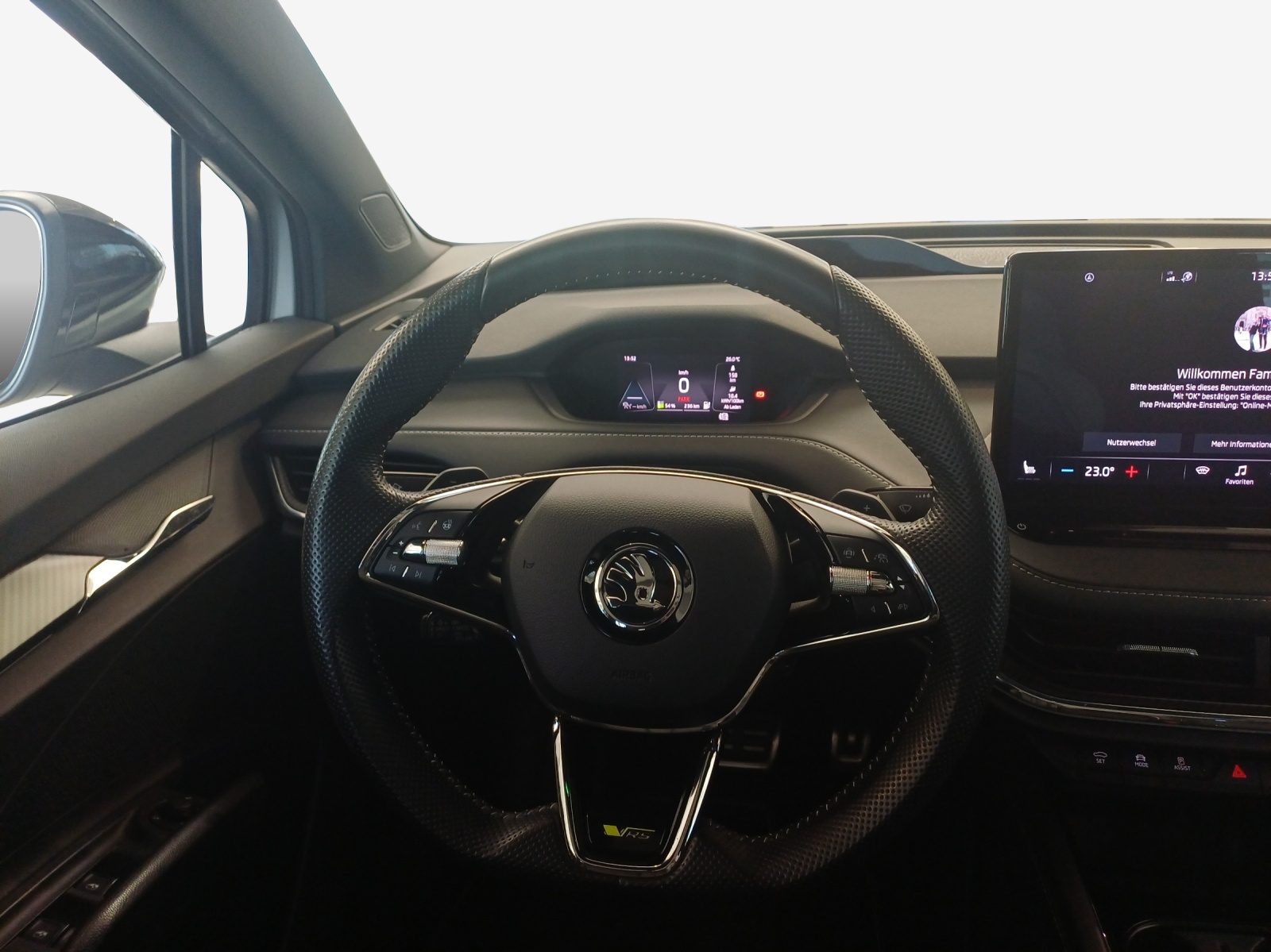 SKODA Enyaq Coupé RS iV 80 4x4-image-9