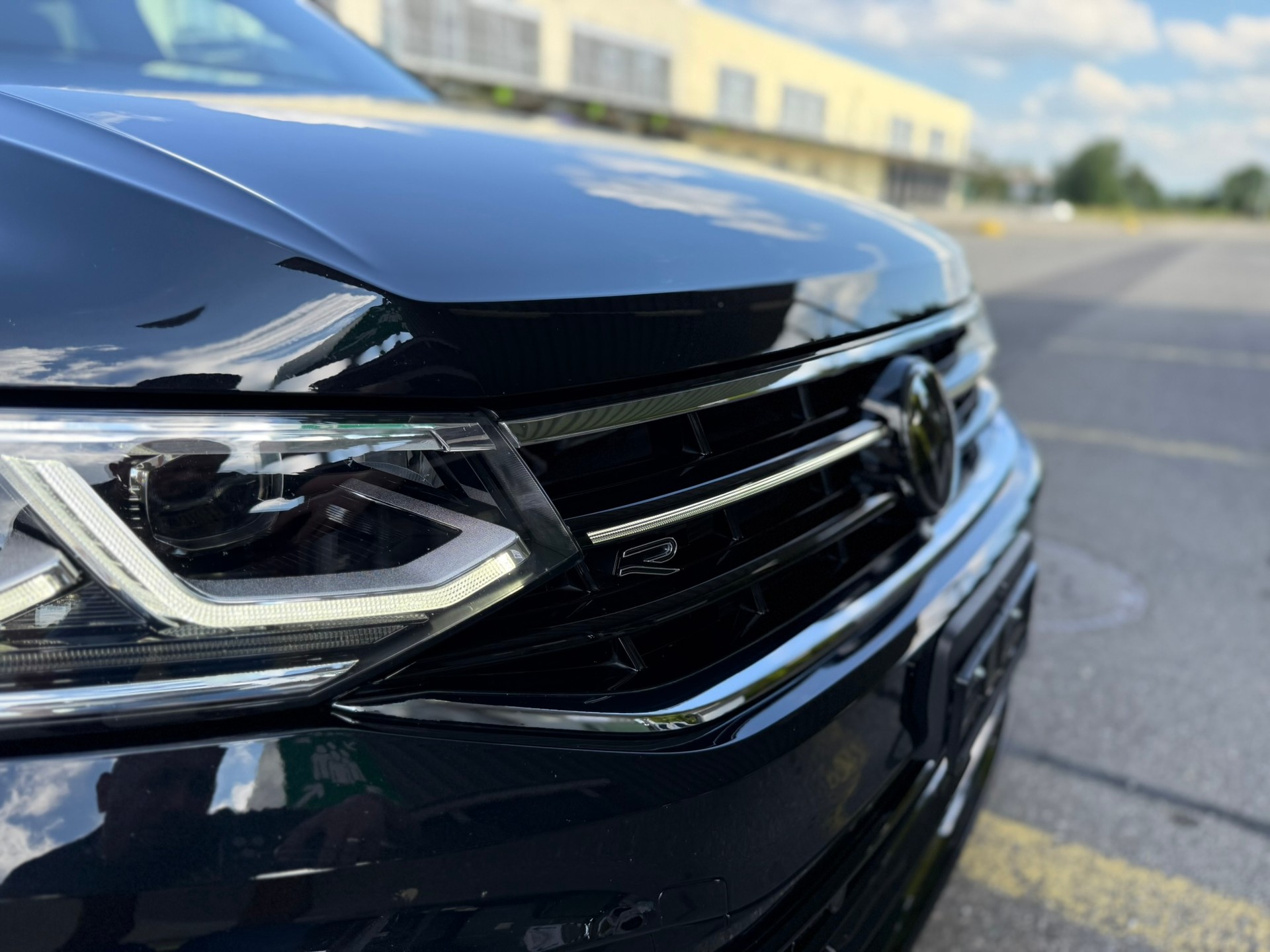 VW Tiguan Allspace 2.0 TDI SCR R-Line 4- Motion DSG-image-19