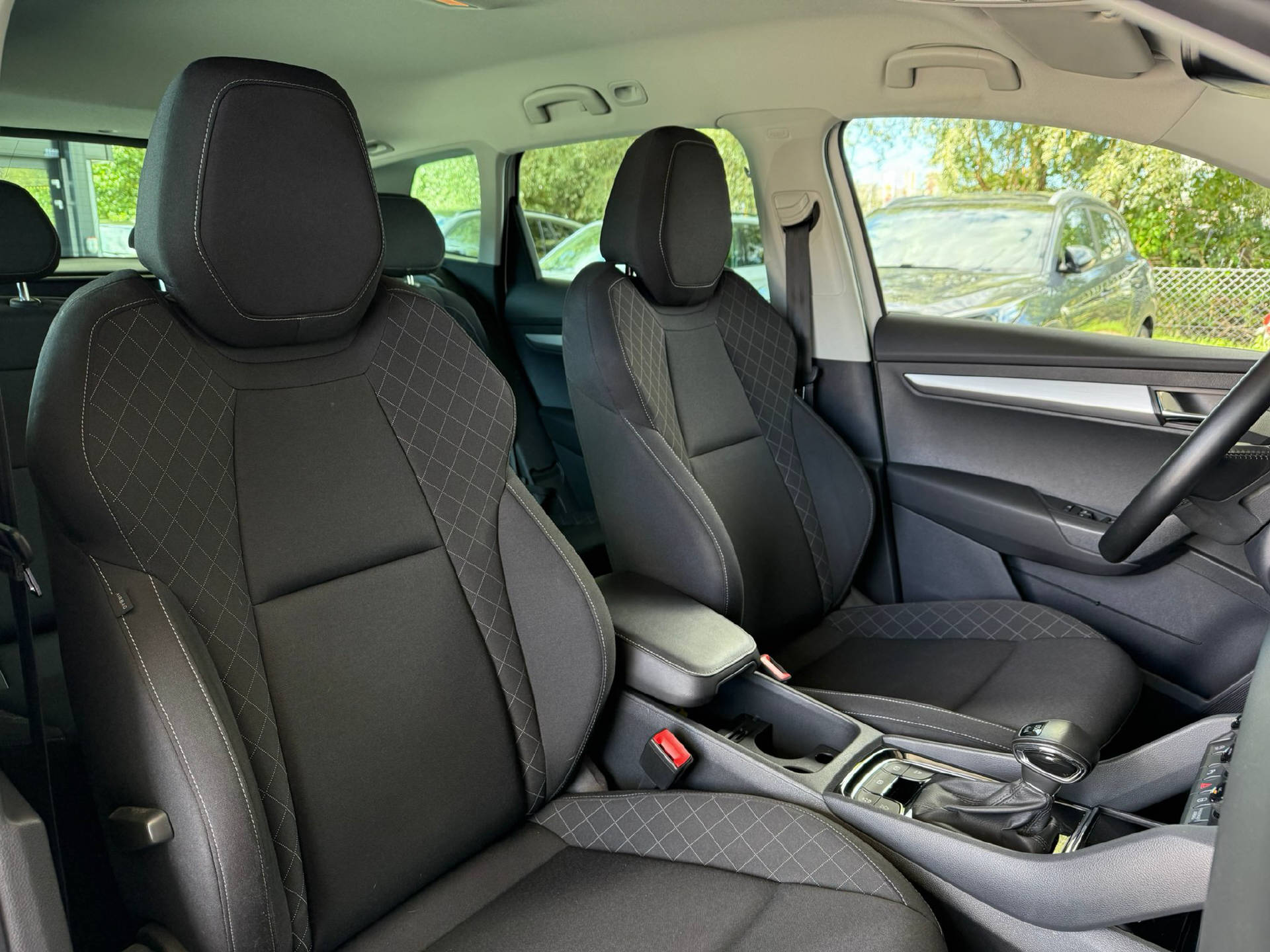 SKODA Karoq 2.0 TDI Ambition 4x4 DSG-image-7