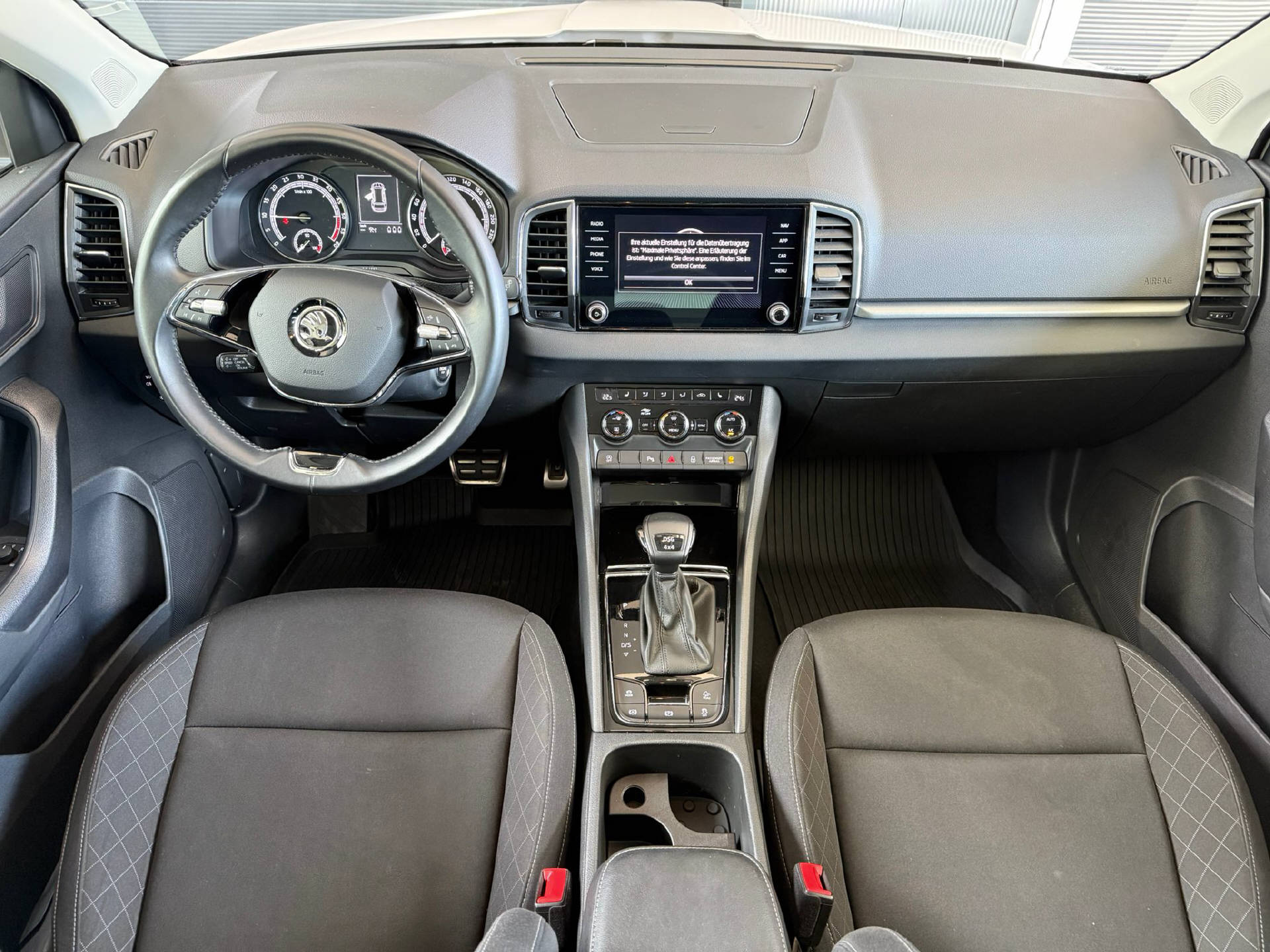 SKODA Karoq 2.0 TDI Ambition 4x4 DSG-image-6