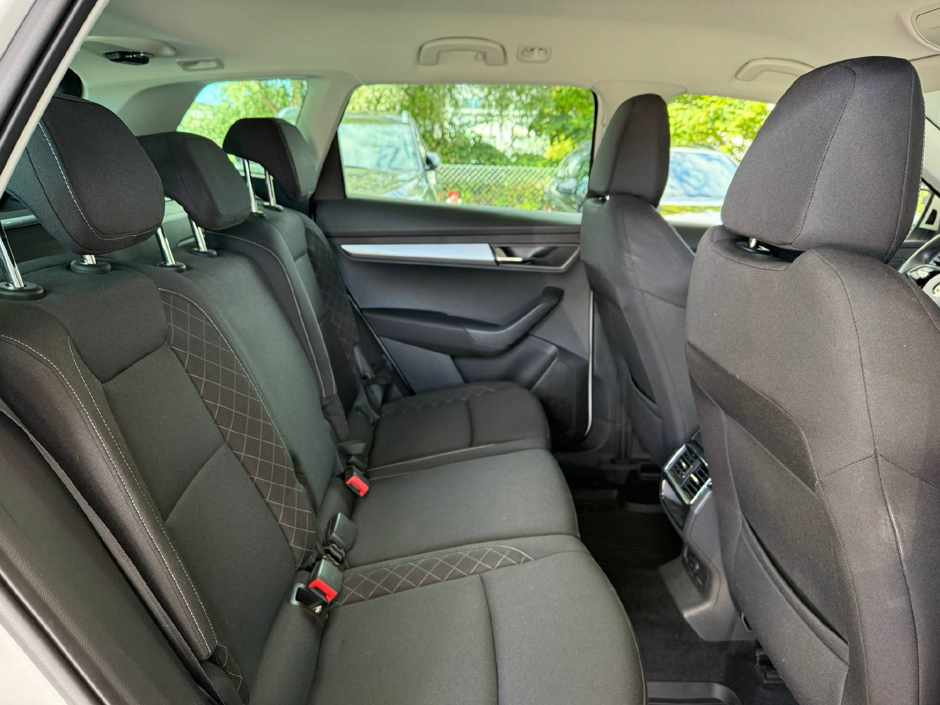 SKODA Karoq 2.0 TDI Ambition 4x4 DSG-image-8