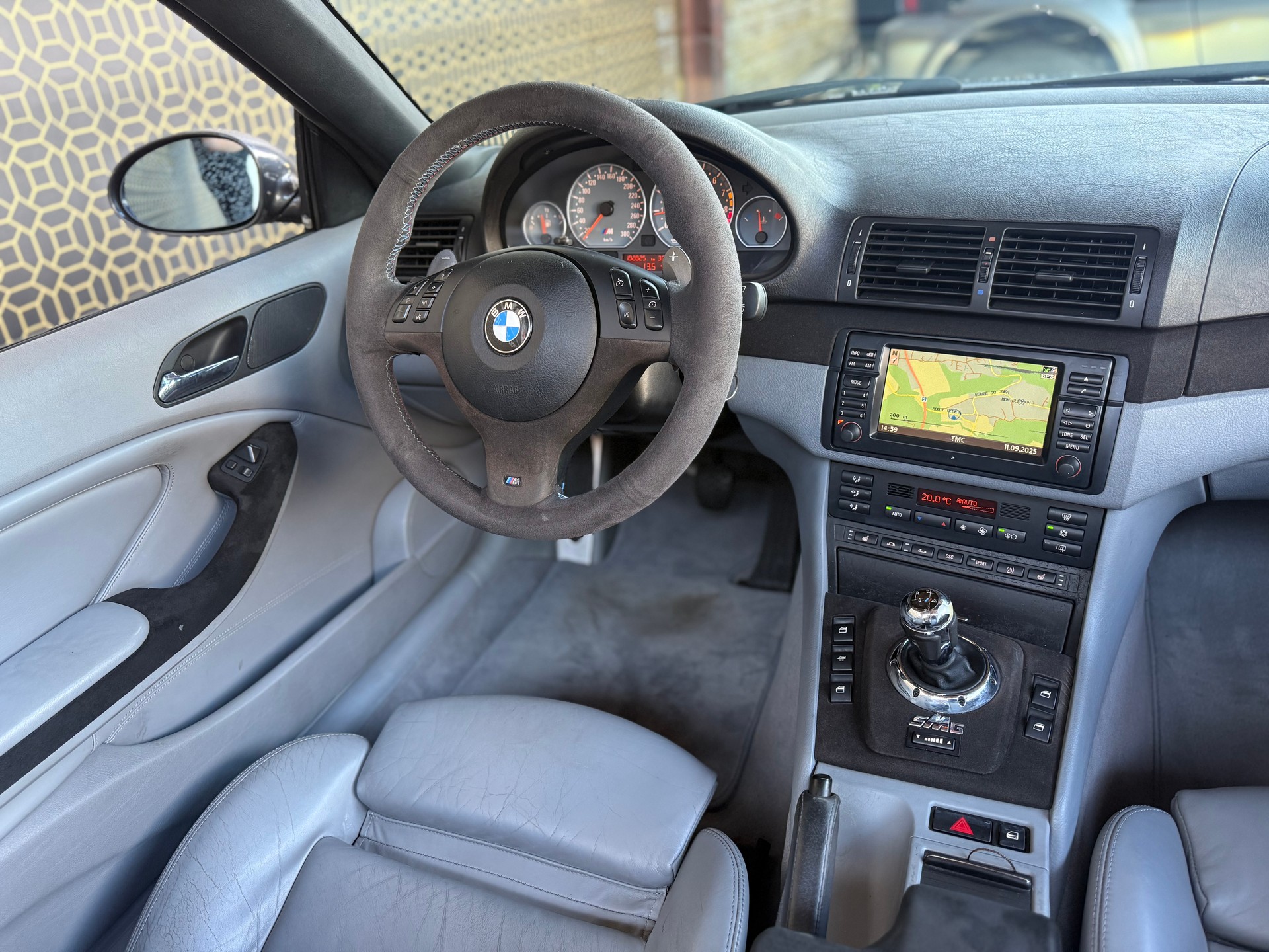 BMW M3 Cabriolet-image-6