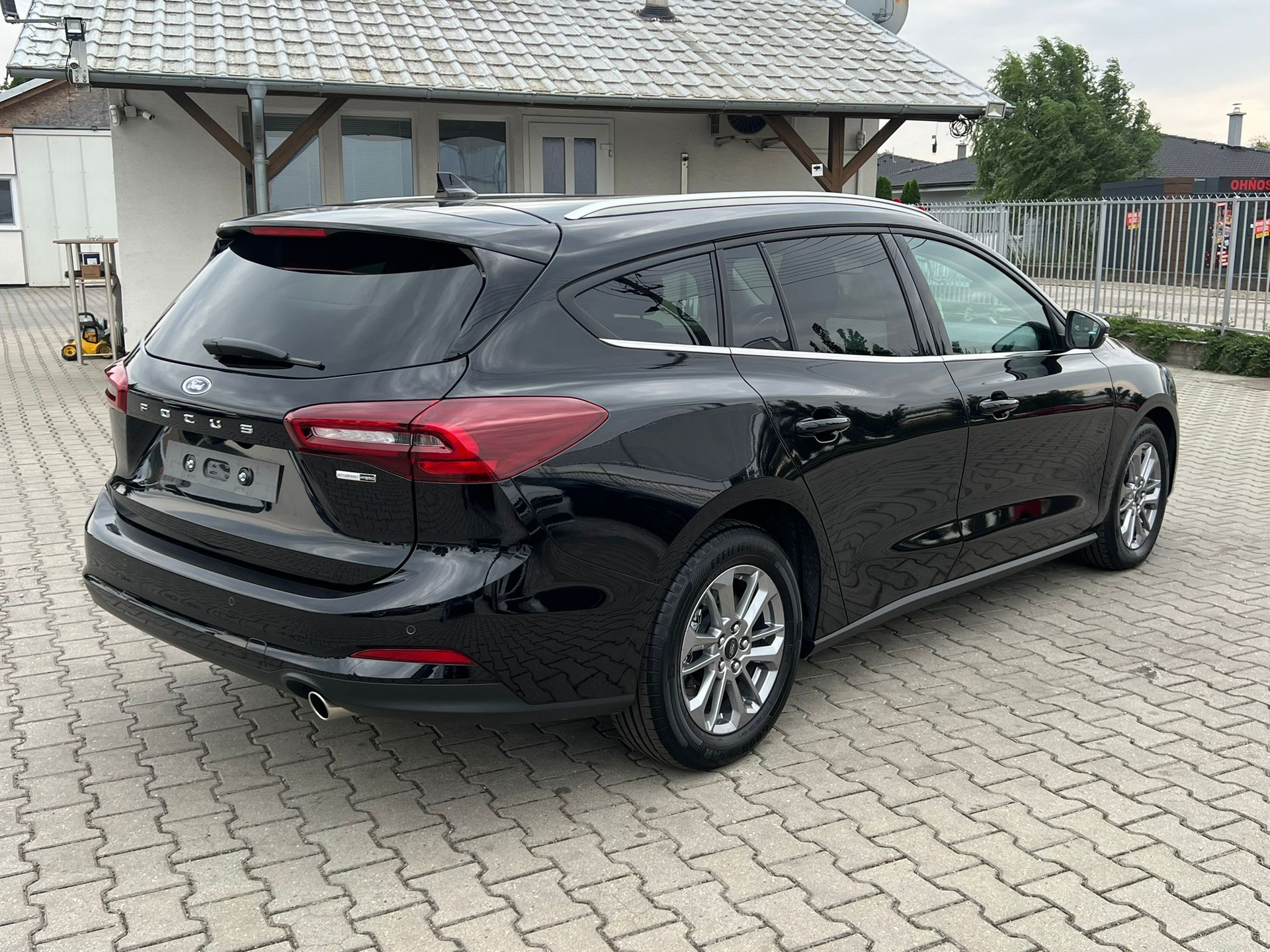 FORD Focus 1.0 MHEV Titanium Automat-image-4