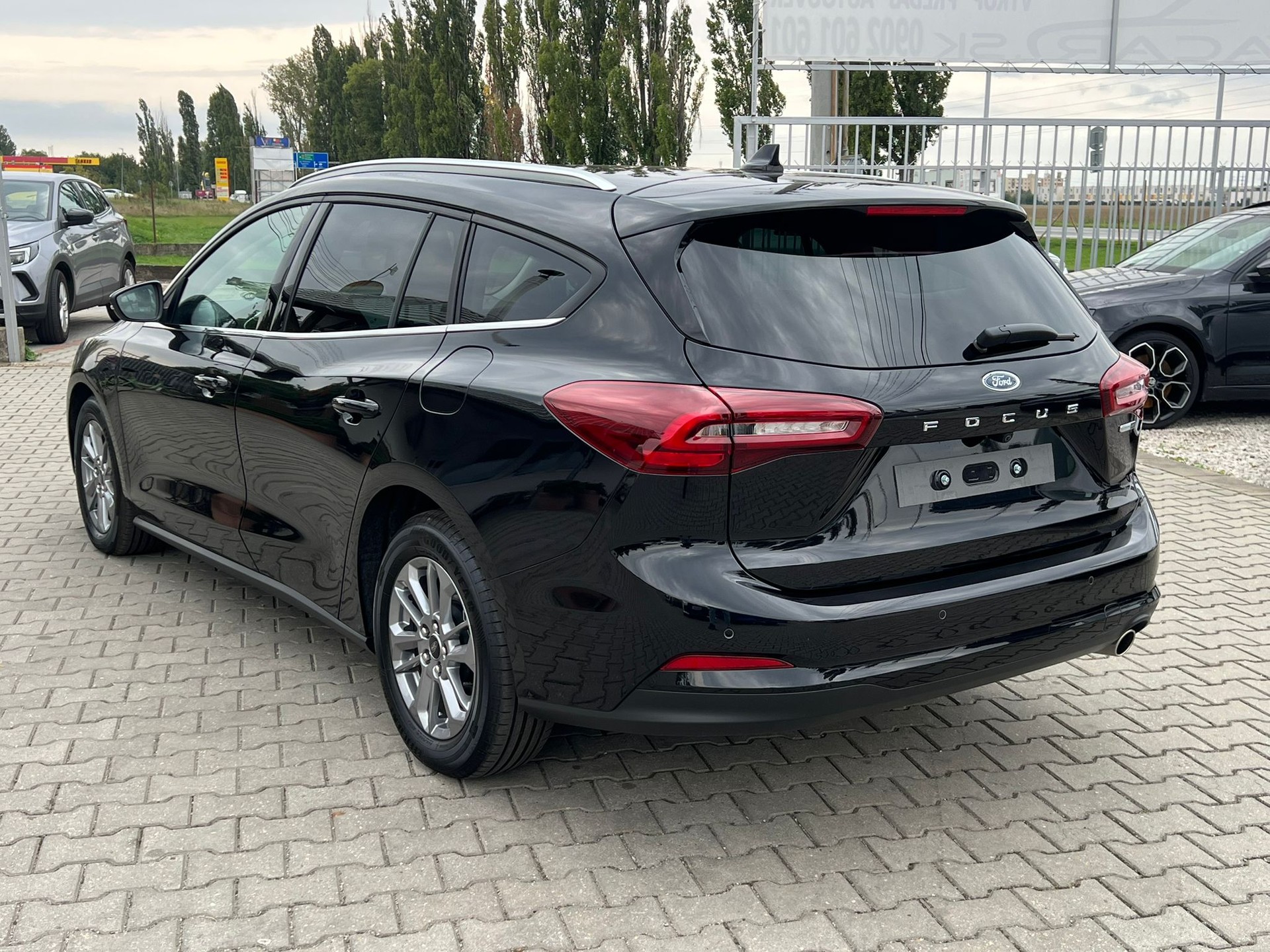 FORD Focus 1.0 MHEV Titanium Automat-image-2