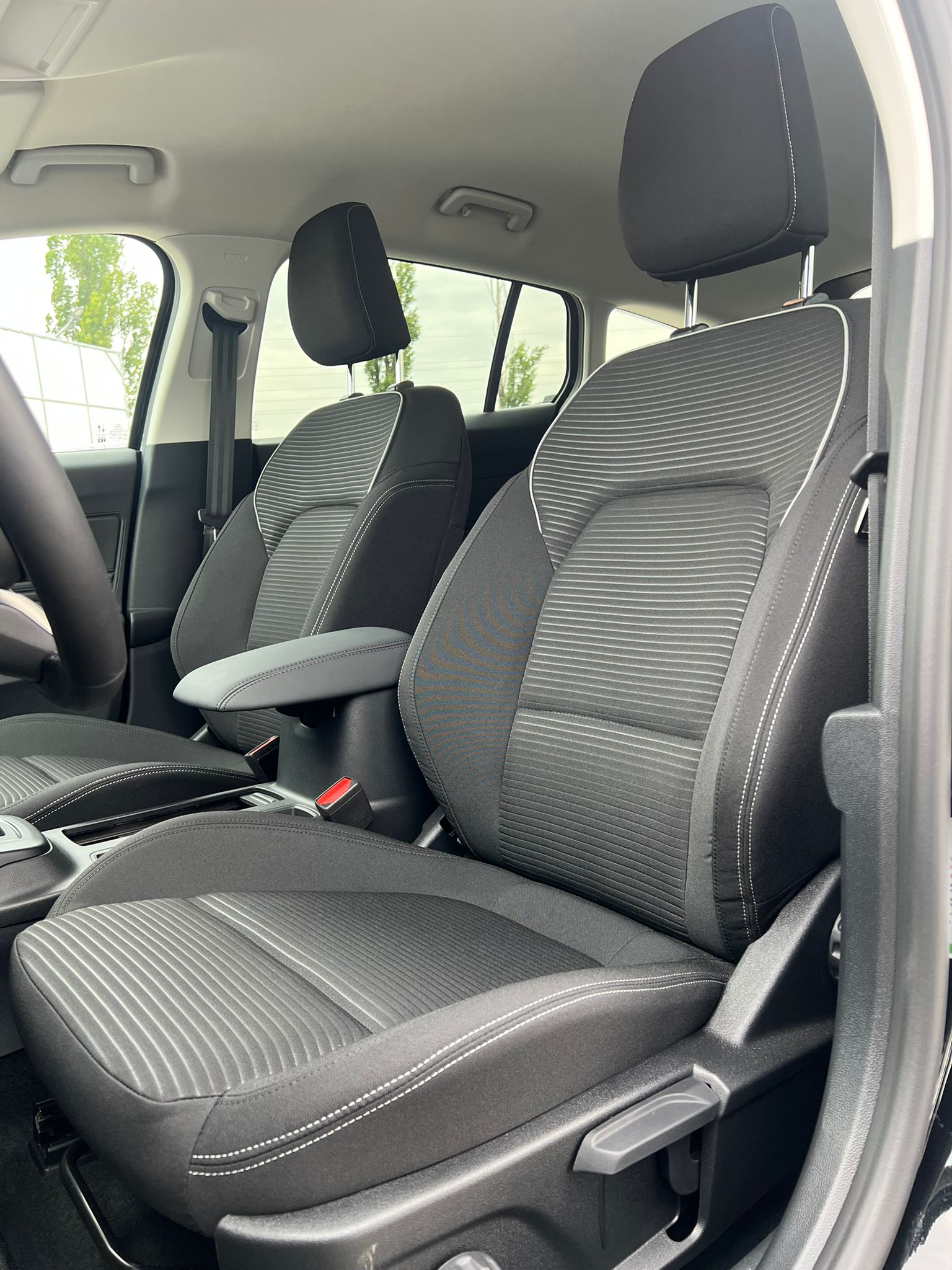 FORD Focus 1.0 MHEV Titanium Automat-image-8