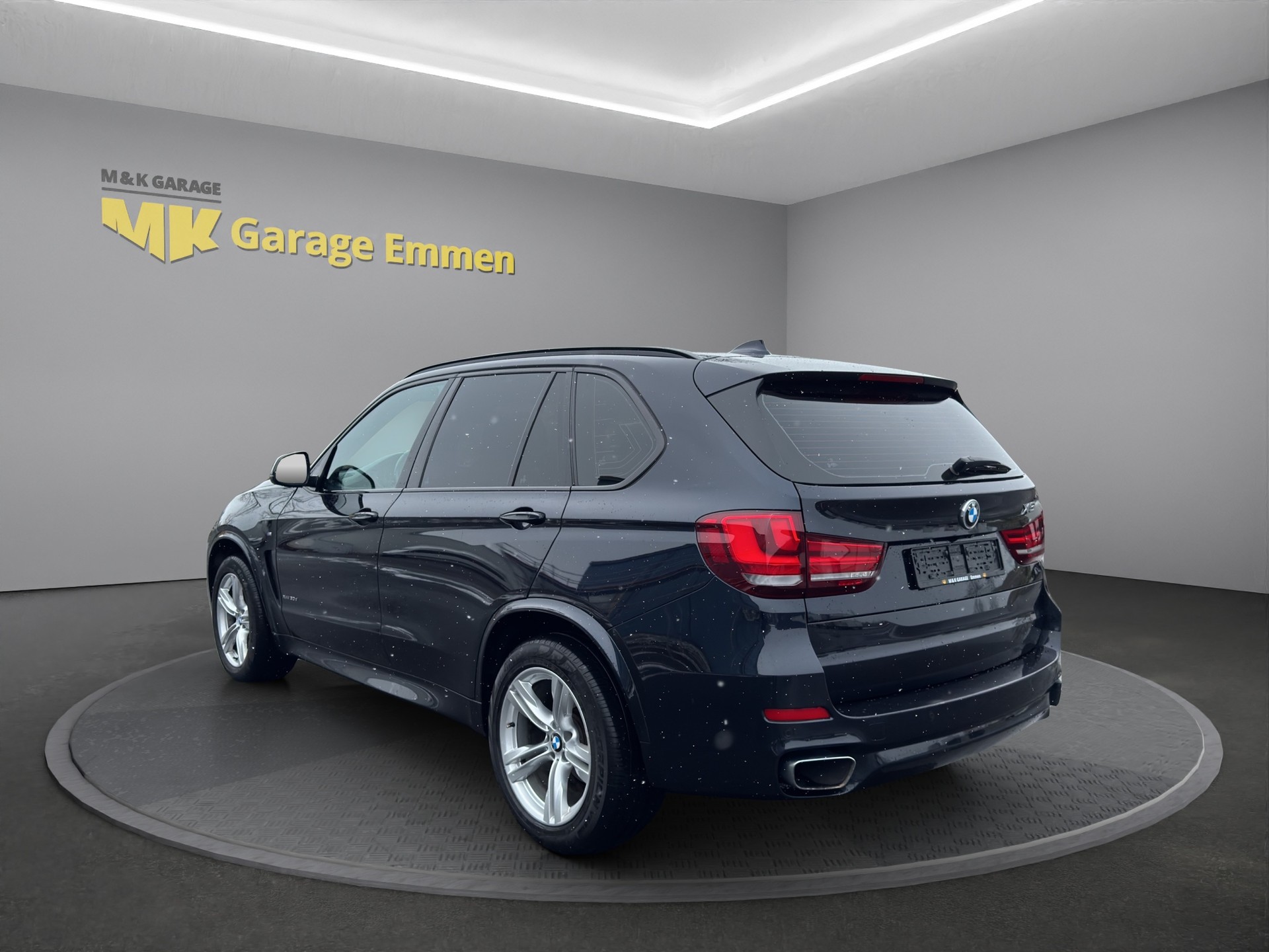 BMW X5 xDrive 30d Steptronic-image-2