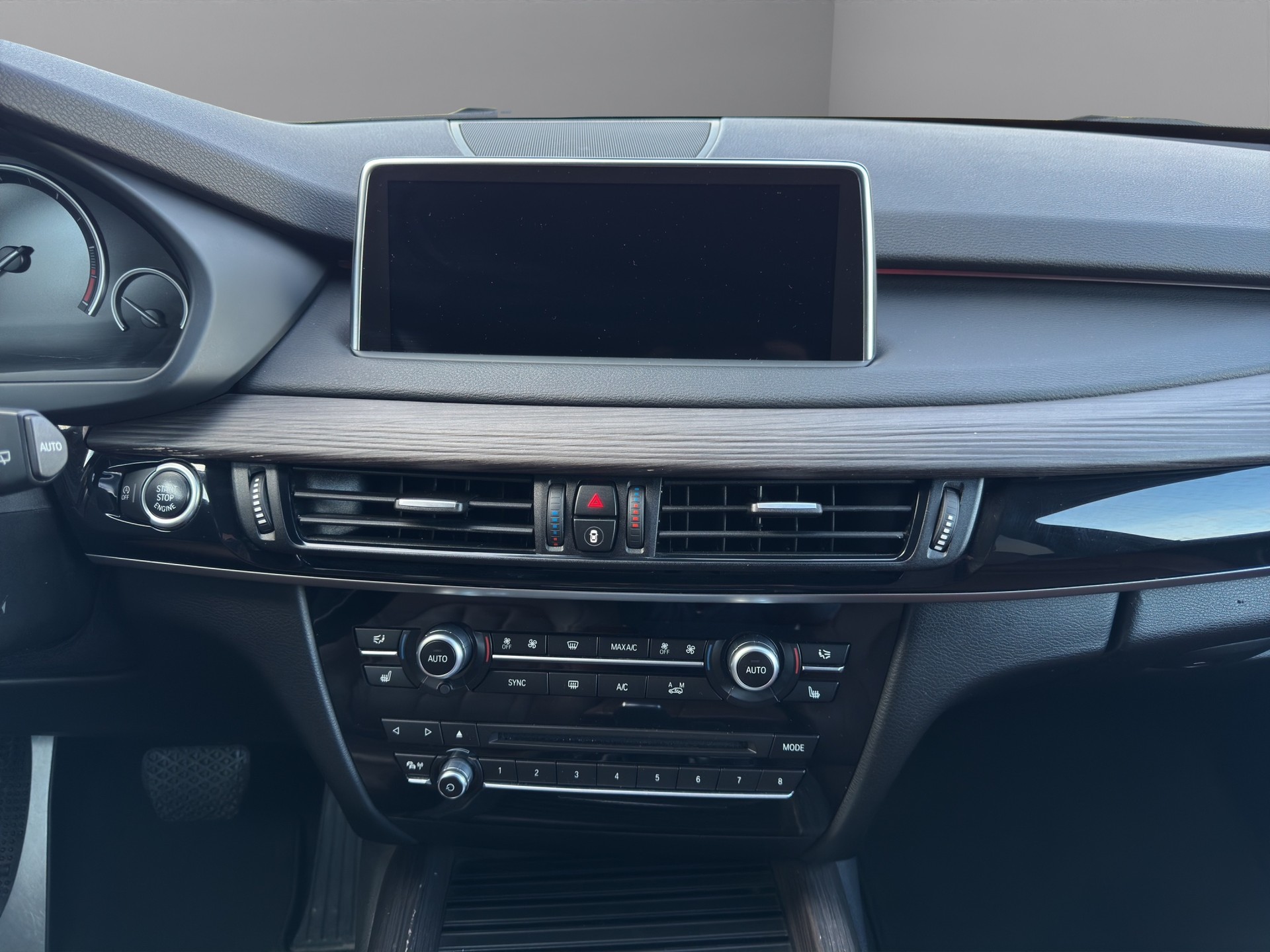 BMW X5 xDrive 30d Steptronic-image-12
