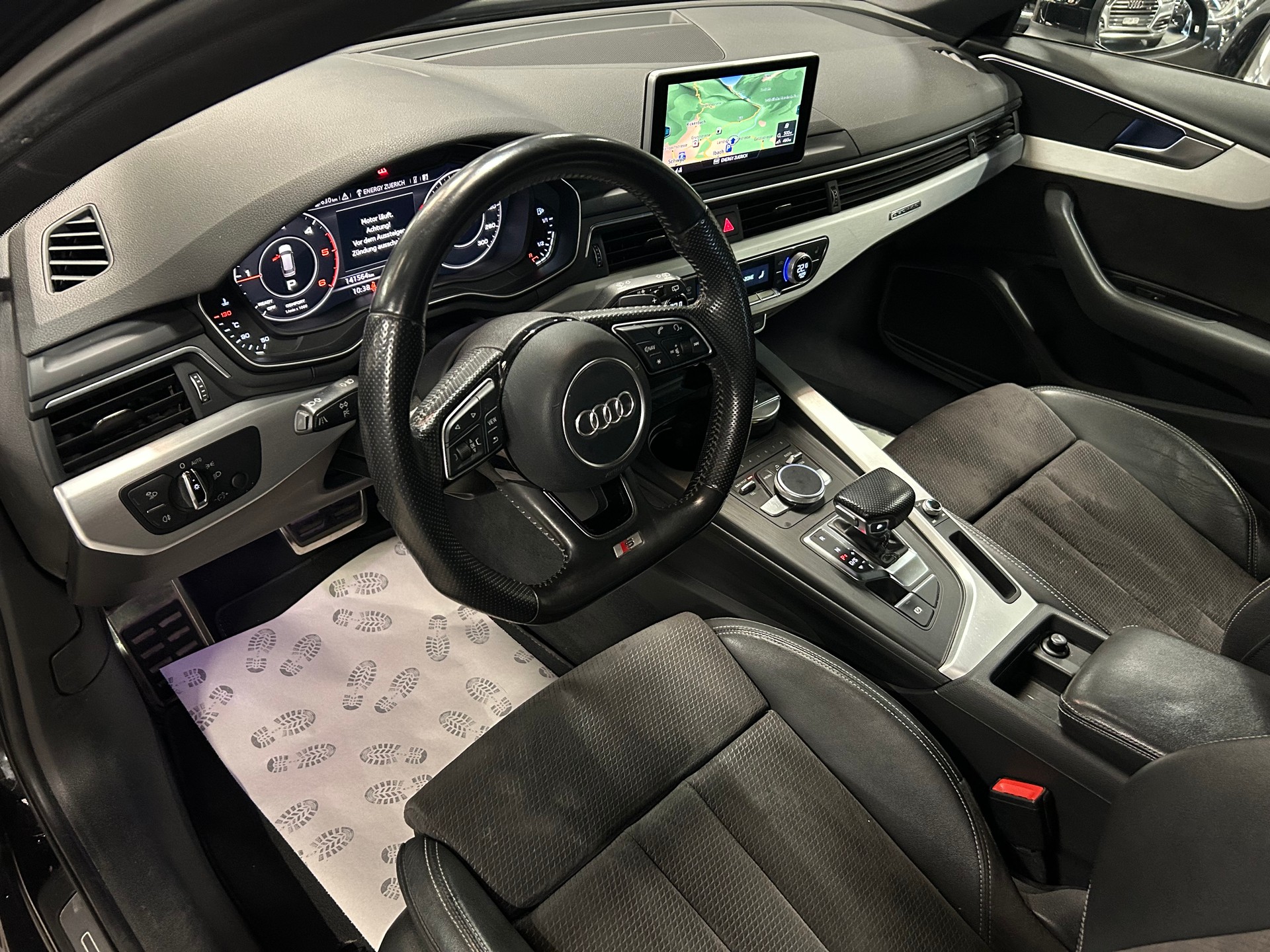 AUDI A4 Avant 2.0 TDI Sport quattro S-tronic-image-11