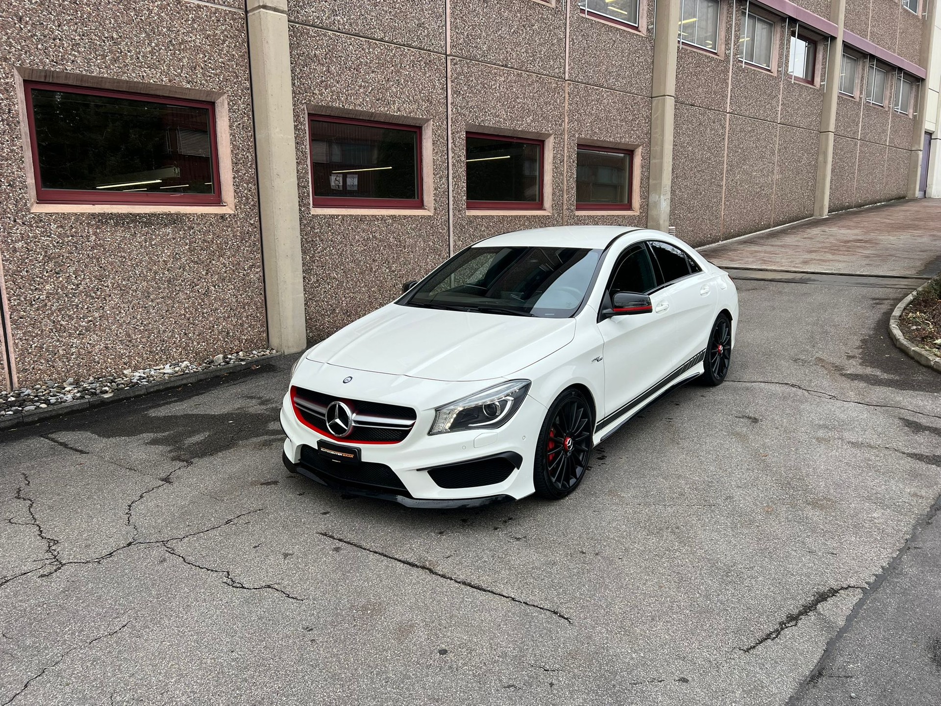 MERCEDES-BENZ CLA 45 AMG 4Matic Speedshift