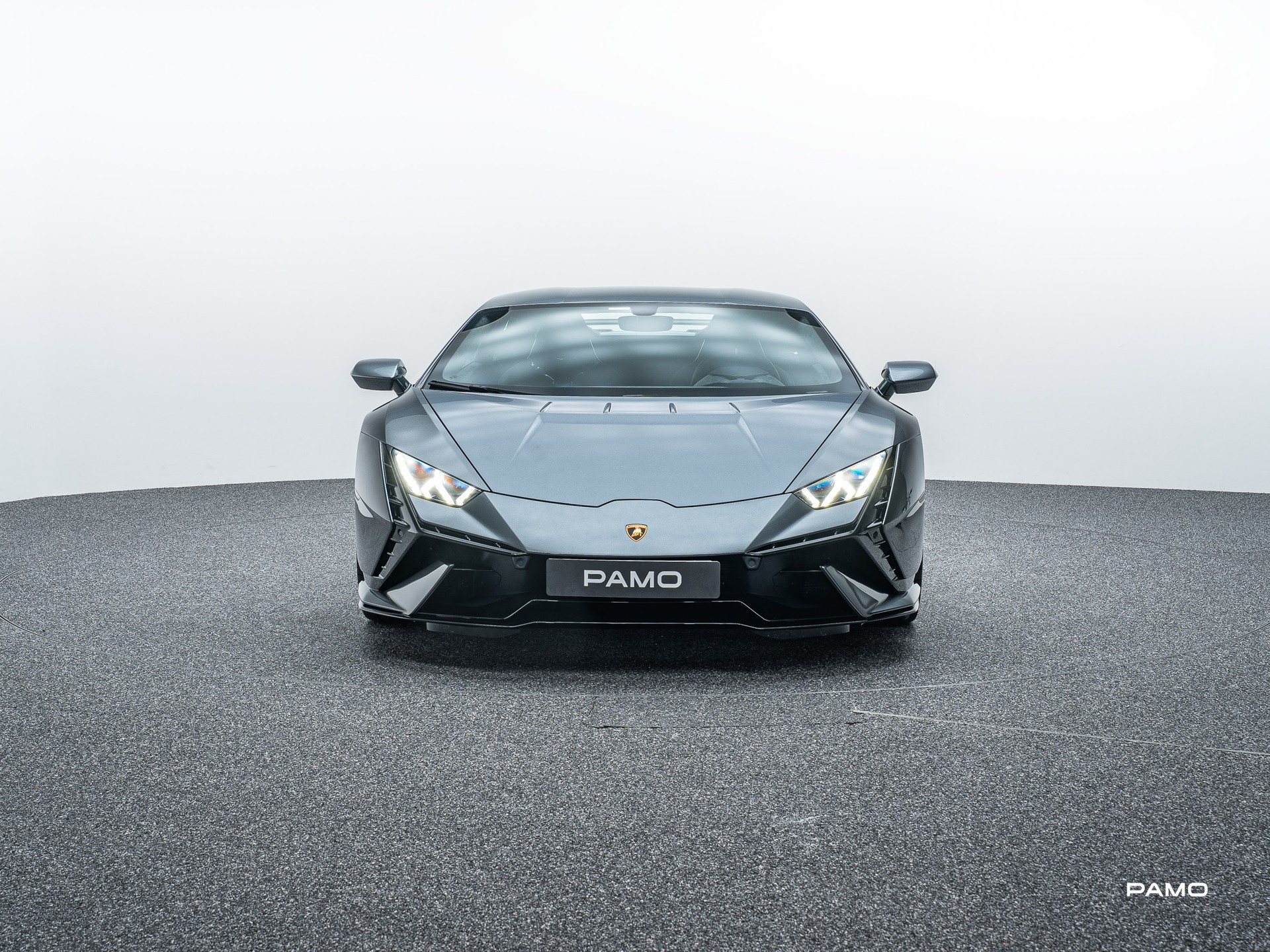 LAMBORGHINI Tecnica-showroom-element-2