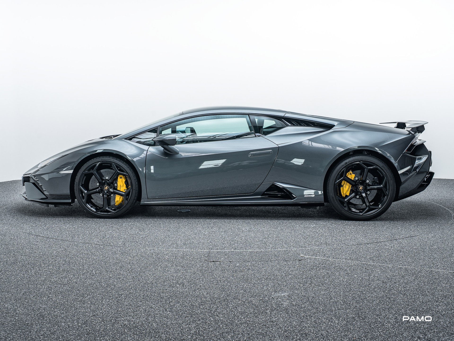 LAMBORGHINI Tecnica-image-4